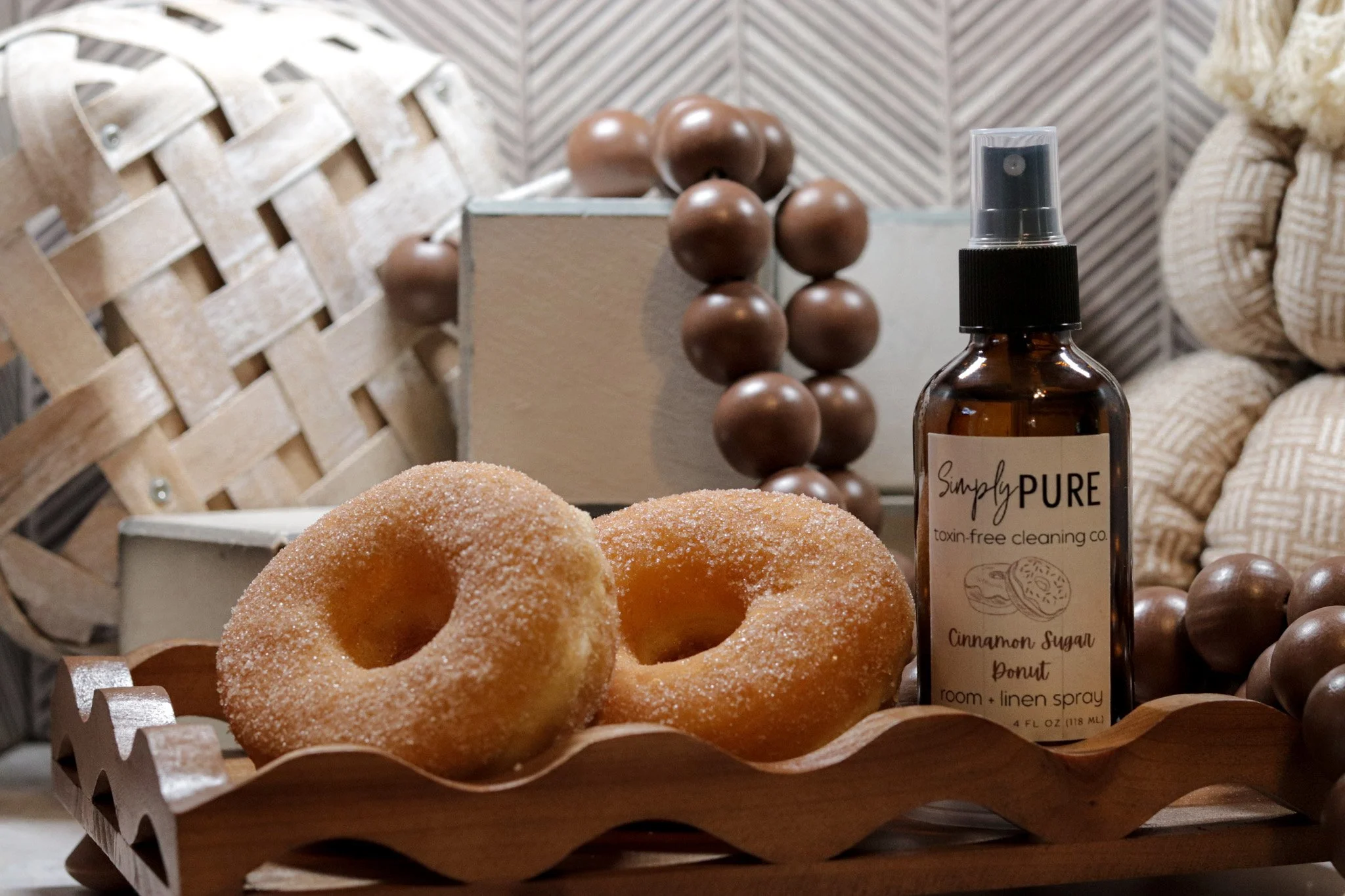Simply Pure’s Cinnamon Sugar Donut Room Spray (4oz)