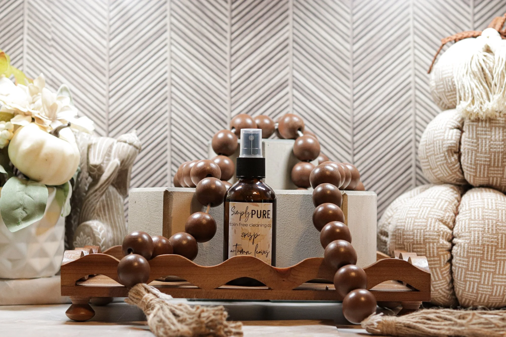 Simply Pure’s Crisp Autumn Leaves Room Spray (4oz)