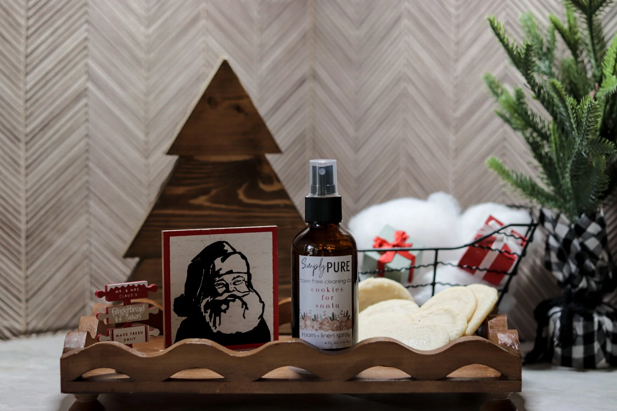 Simply Pure’s Cookies For Santa Room Spray (4oz)