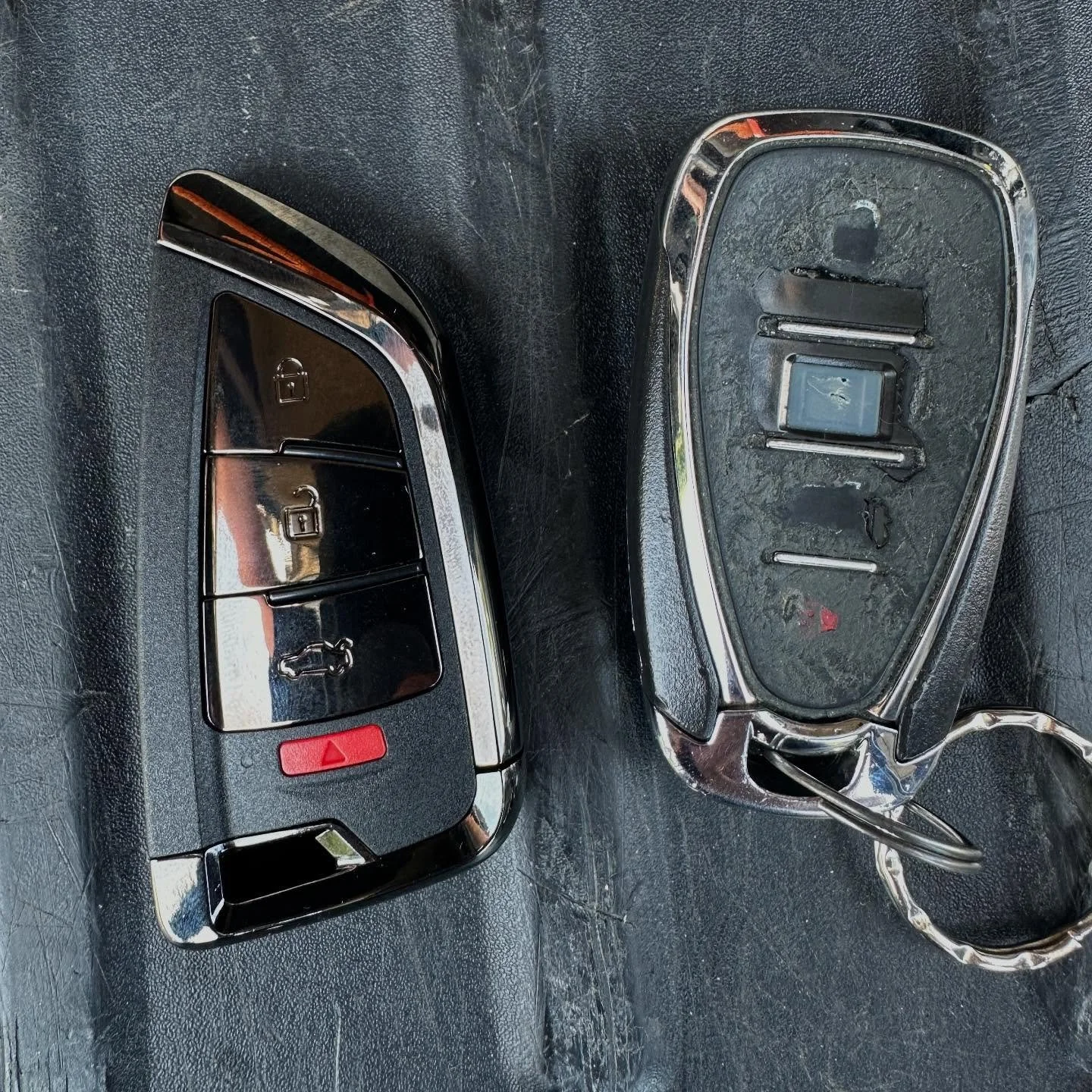 This customer&rsquo;s key was DESTROYED! Could only start the car if it was in the special emergency slot &amp; remote functions were dead. Got them a fresh new key same day and they&rsquo;re good to go! These universal keys look great and work exact