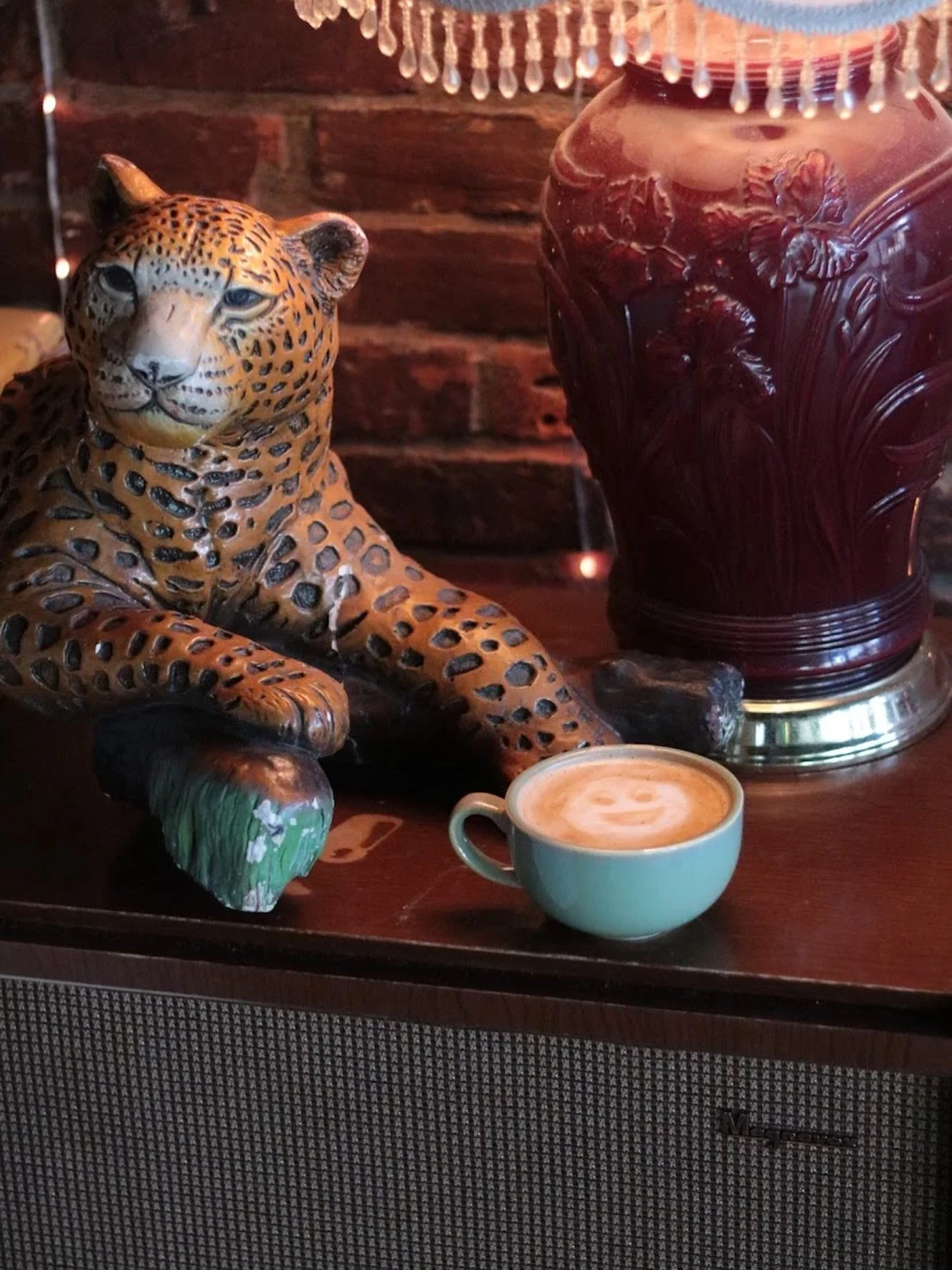 It&rsquo;s a beautifully windy day, perfect for a little drinky drink 🍃
Coffee and daytime cocktails available until 5! Come lounge with us! 

📸 @kath.hal