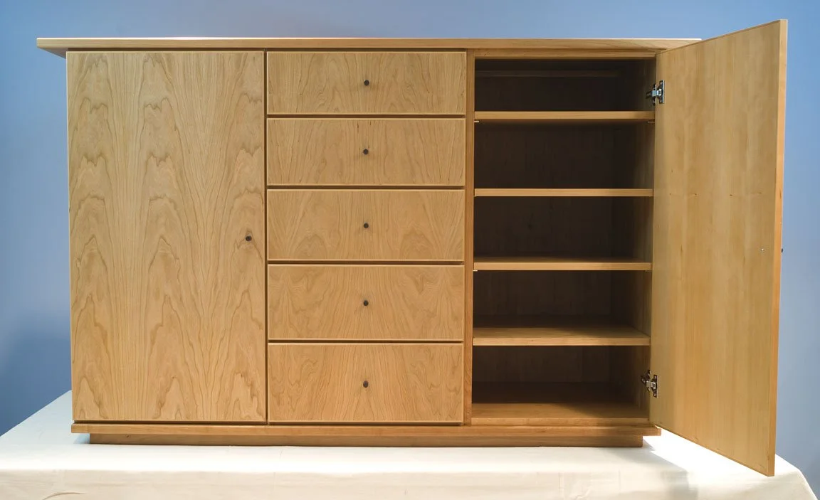E_JenCabinetRaymond3.jpg
