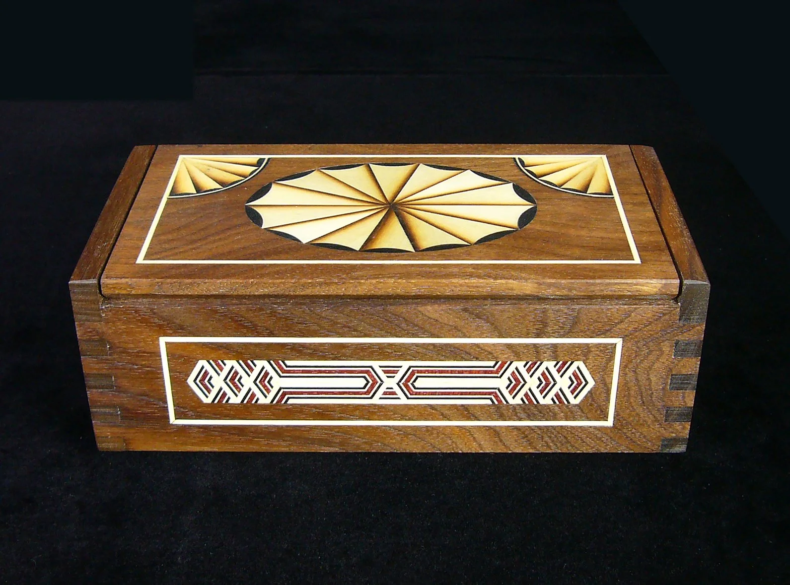 BOX15.jpg