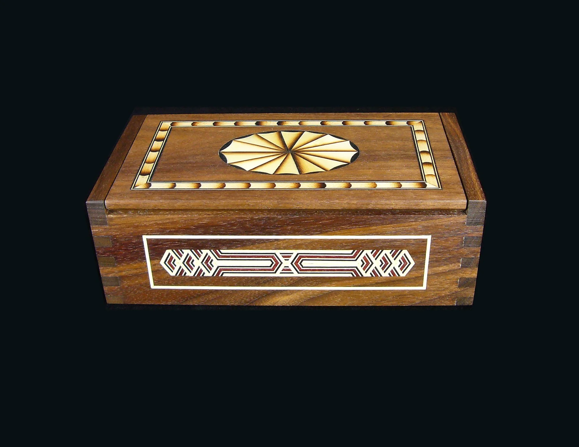 BOX18.jpg