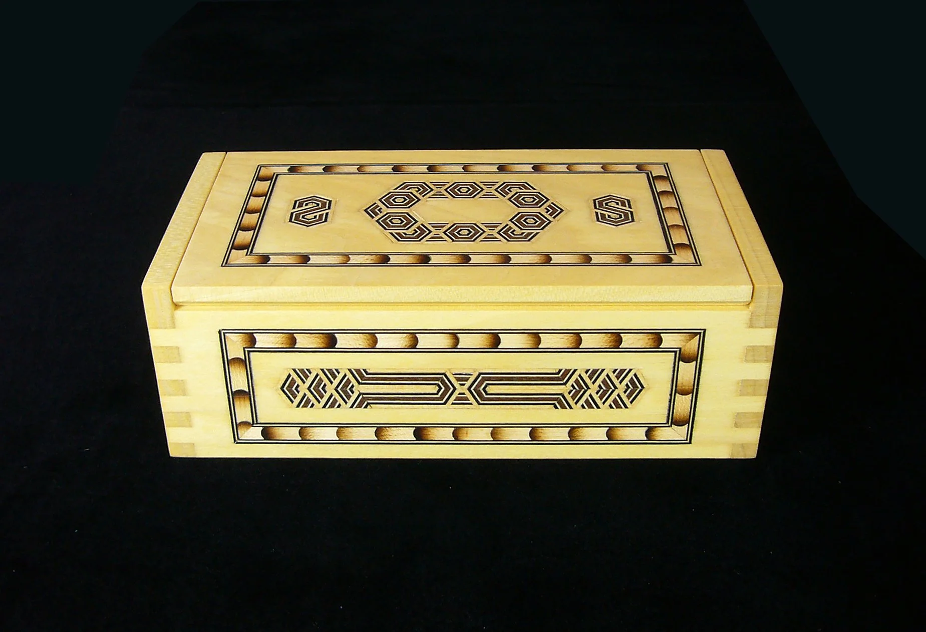 BOX4.jpg