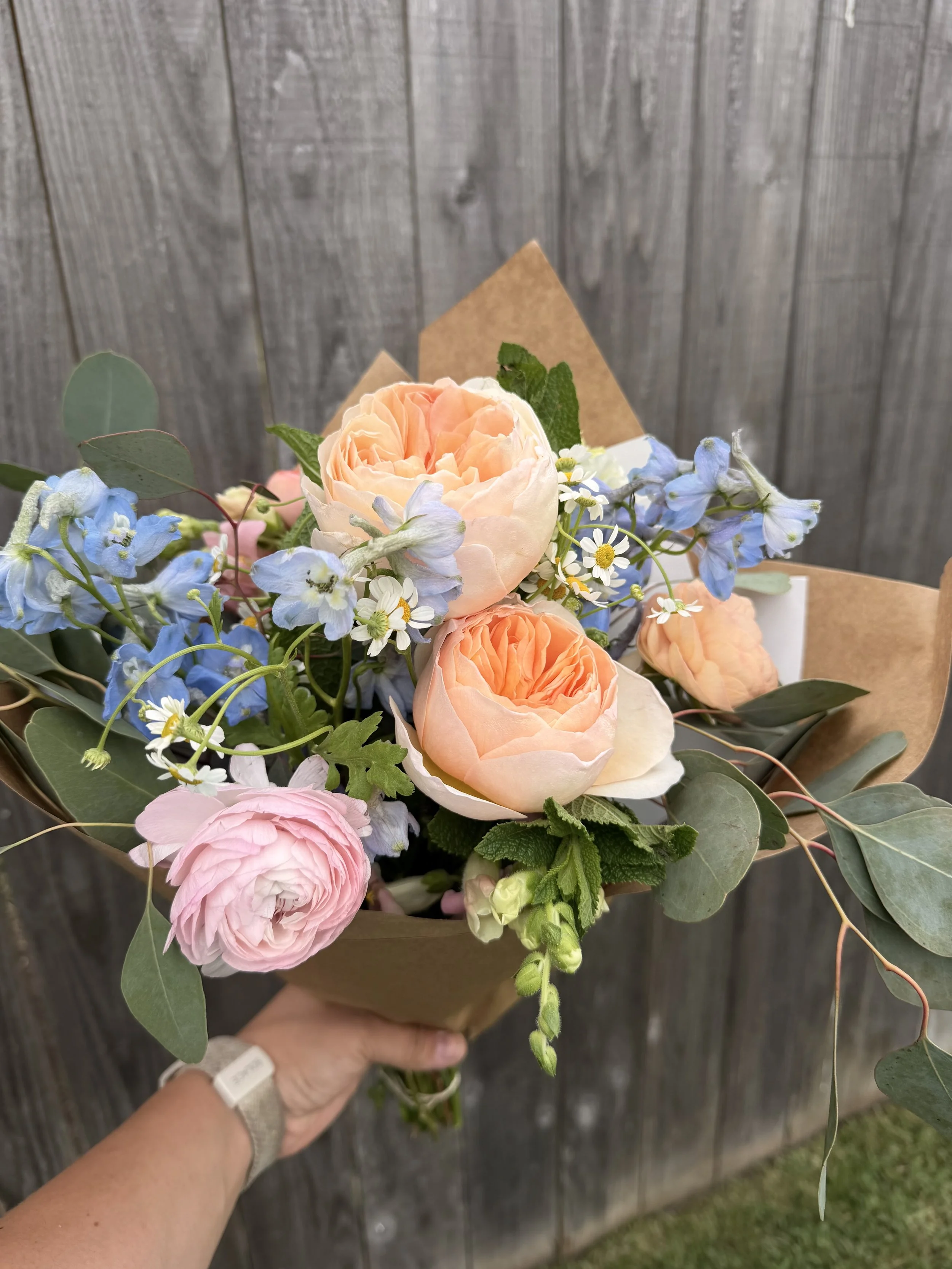 Med Peach Rose MD Bouquet.jpg