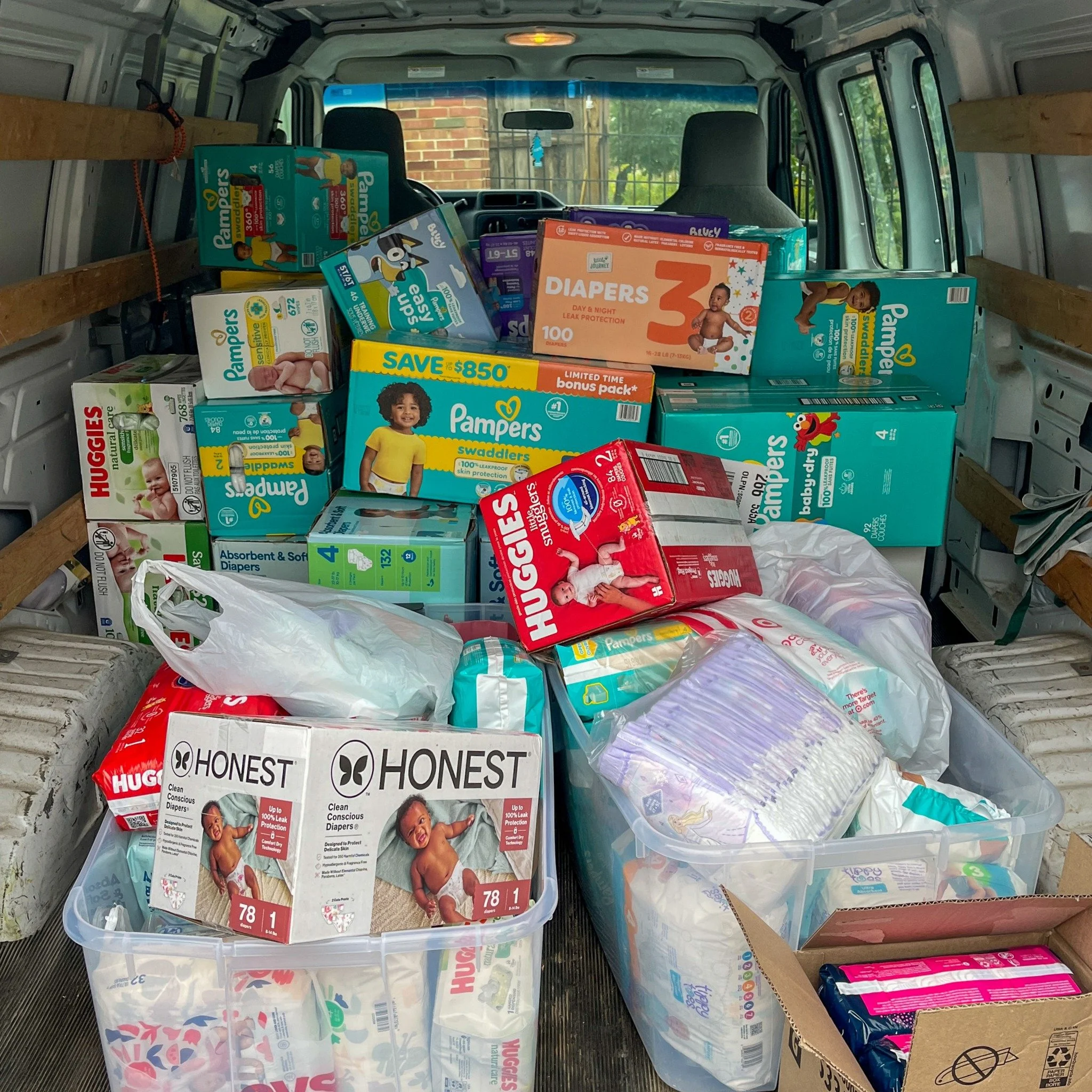 In conjunction with last weekend's Fall Festival, we collected diapers and baby wipes for @stlcrisisnursery , whose needs remain significant following the spring tornado. Unsurprisingly, the entire #ForsythSchool community responded in kind. 

Thank 