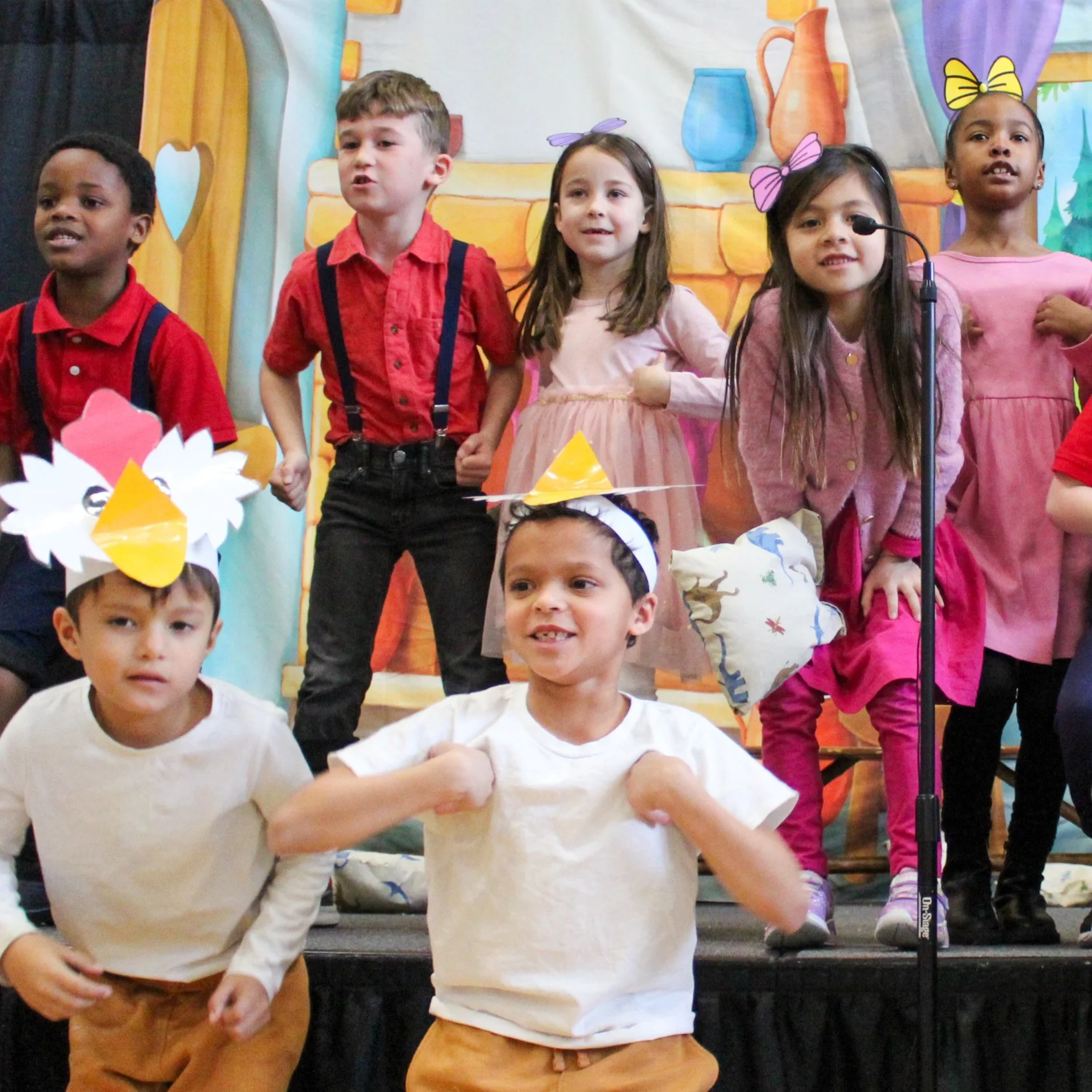 Last week, Grade 1 presented its drama assembly performance, "Cows in the Kitchen," on the stage in The Rand Center for the entire #ForsythSchool community! And they did an awesome job! Visit our Photo Gallery at the #LinkInBio to see more.