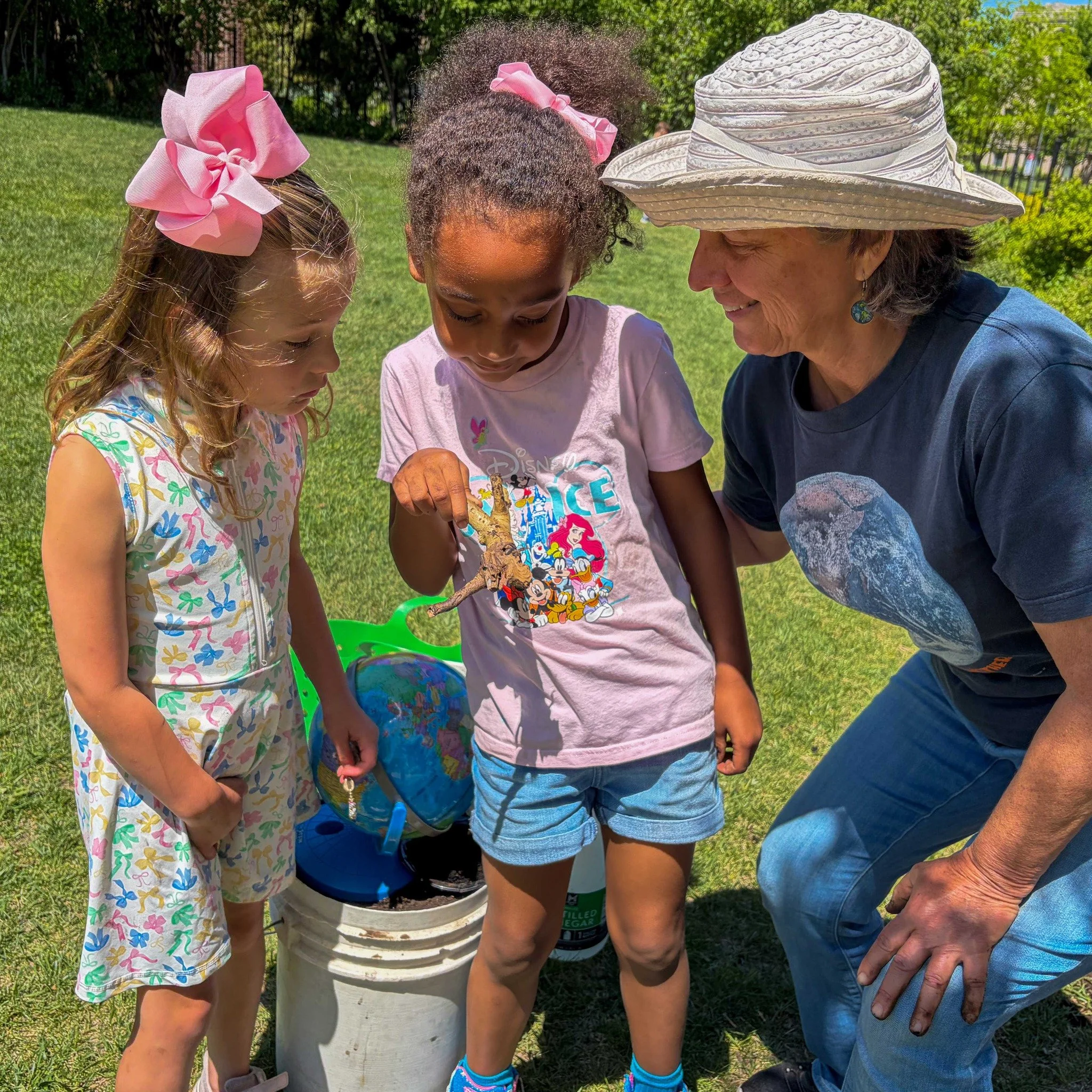 At Forsyth, EVERY DAY is #EarthDay! 🌎 Even so, we're more than happy to celebrate Planet Earth and Mother Nature extra hard on April 22, along with everyone else! #GoGreen #EarthDay365 🌱

Earth Day inspired lots of grade-level activities and field 
