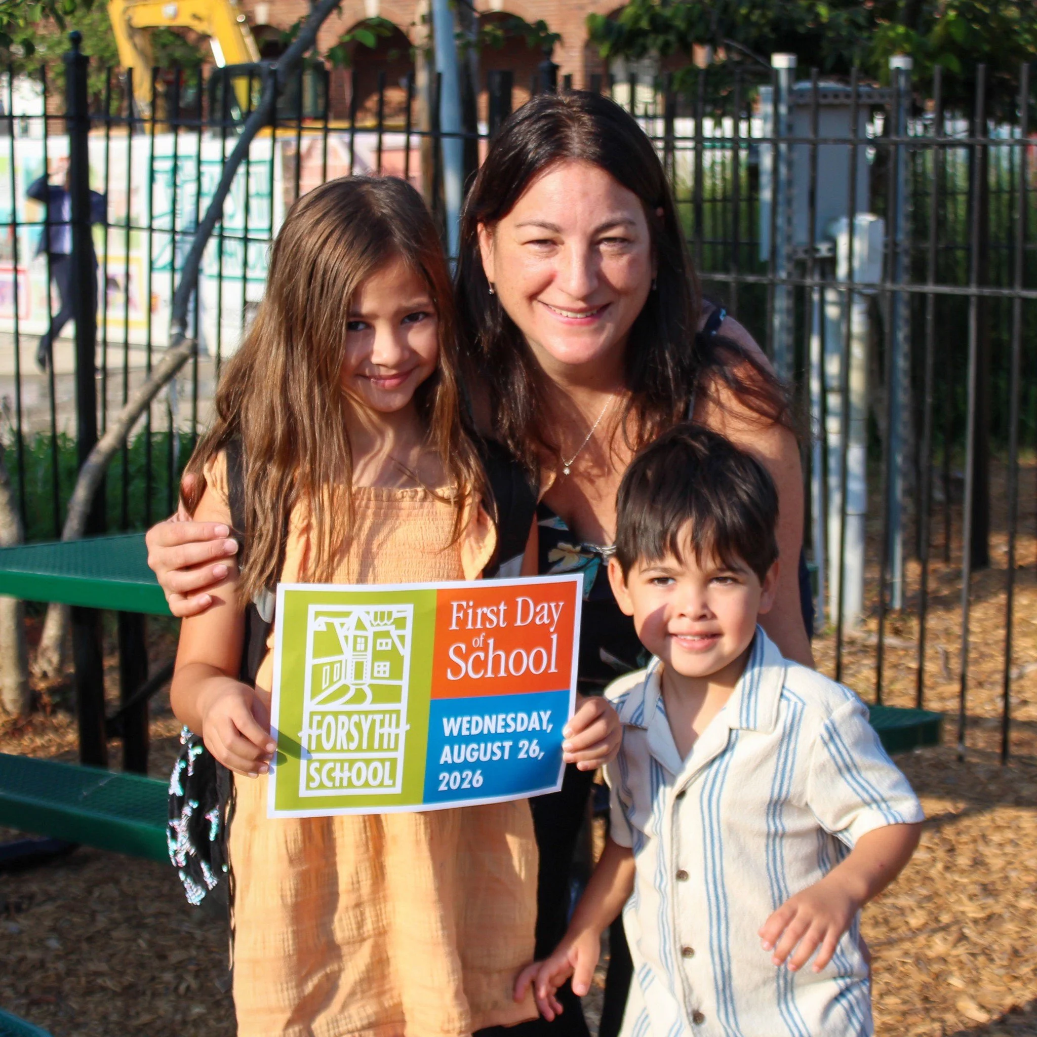 Happy first day to our entire #ForsythSchool community! This year is going to be one for the books! 📚🍎

Visit our Photo Gallery at the #LinkInBio to see more from the day!