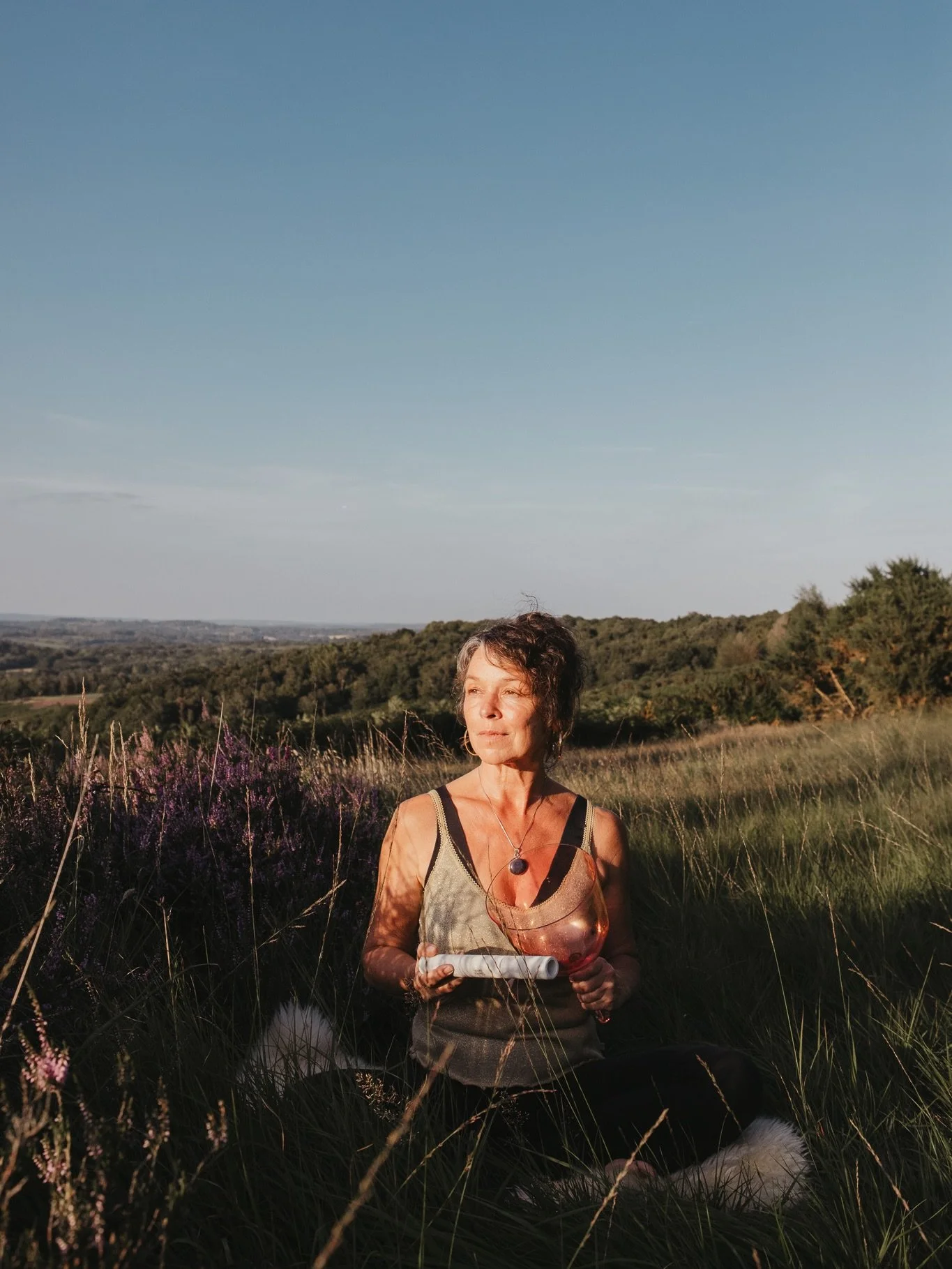 Sharing this beautiful photo shoot with @sacred_harmonics taken at the end of the summer. 

Tiffany and I have been working closely together with her branding photography and the design of your new online home, which has now fully landed into the wor