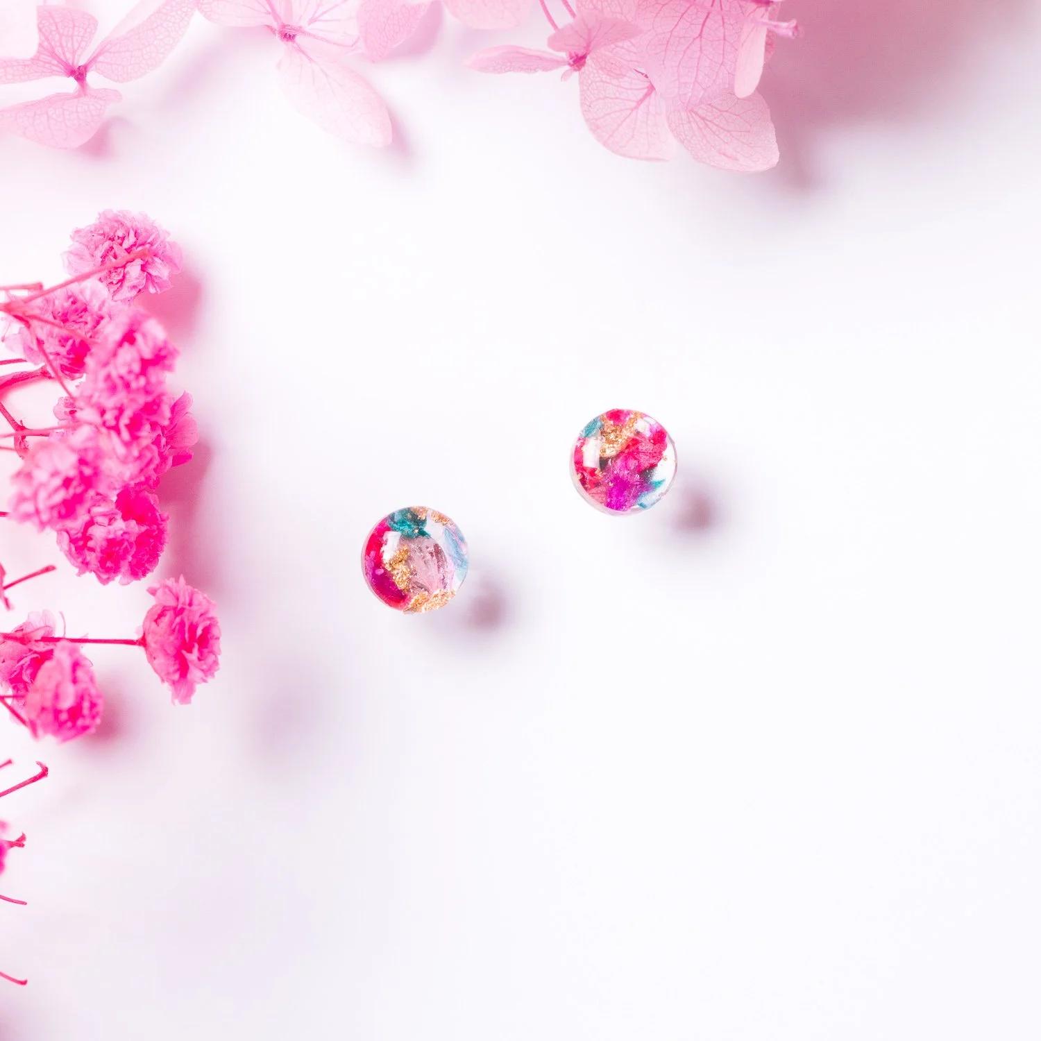 Round Flowers Studs
