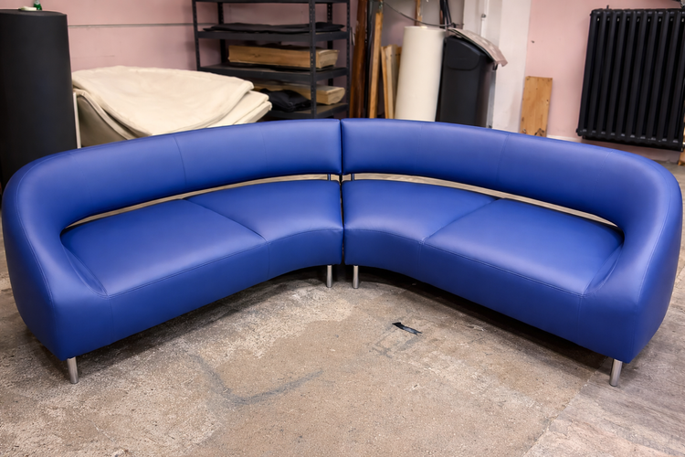 Möbel neu beziehen lassen