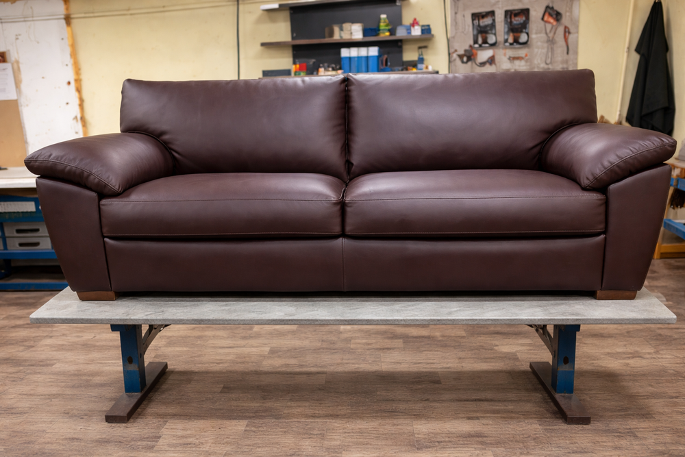 Polsterei Neubezug nachher