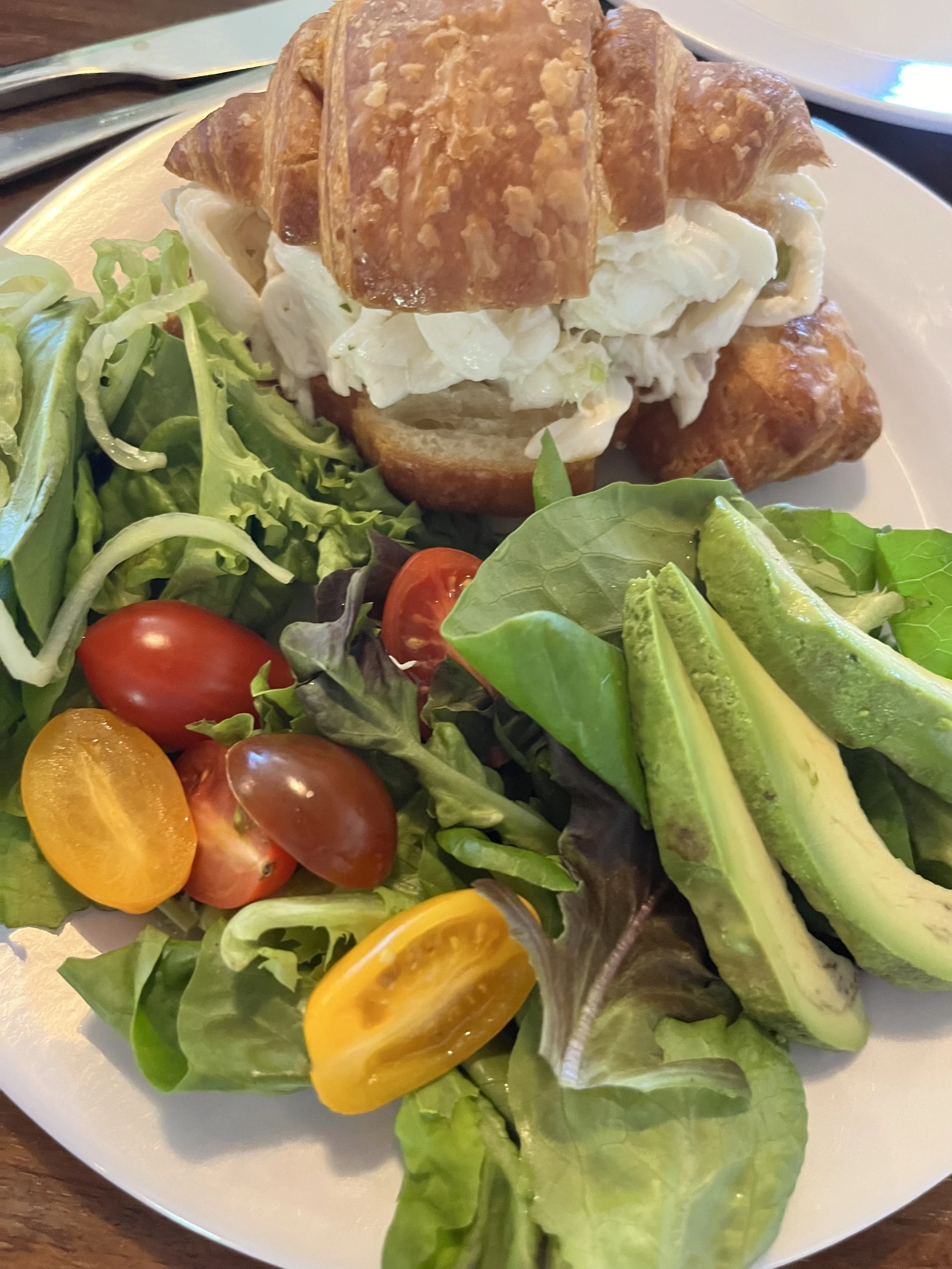 Stuffed croissant: lobster salad