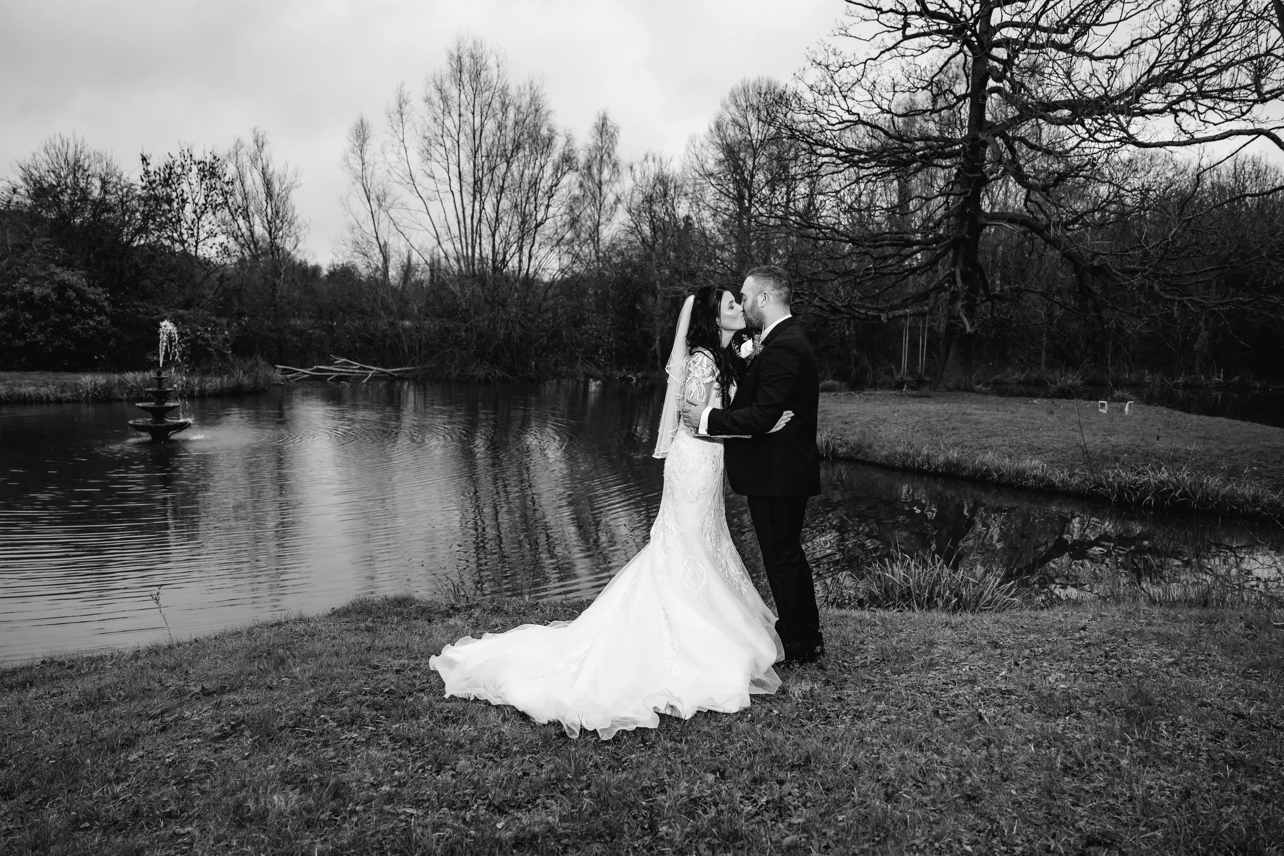 Luxury wedding couple in beautiful stunning grounds