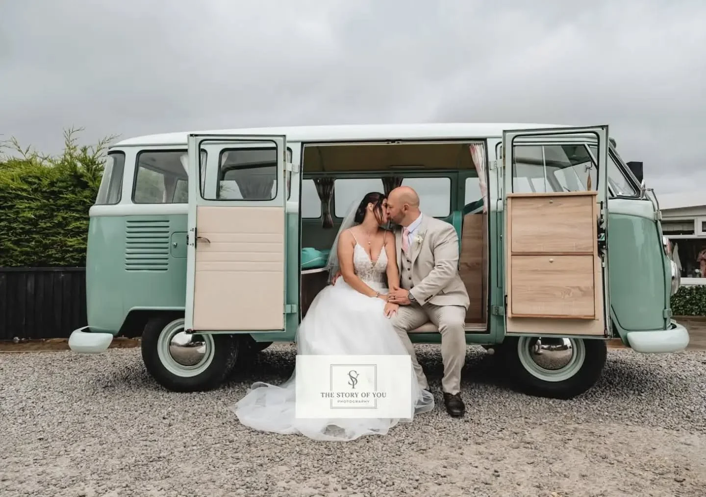 Yesterday saw J+S marry The Moorlands A new venue for me but one I would love to work at again. 

The weather was not in our favour and traffic getting to the venue definitely was sent to test us but J+S didn't let anything stop them from having an i