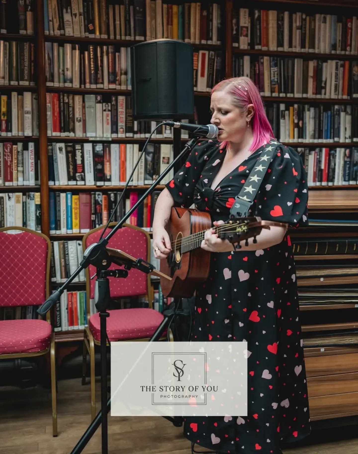 So I wanted to give a shout out to this wonderful person today

@emeliarosevocal 

You see, I am an elder emo which means I love alternative music. Whilst I will happily listen to whatever is being played my heart lights up when alt/emo is played. To