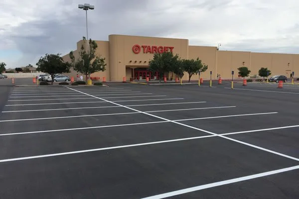 Why 7-Night-Per-Week Sweeping Is the Gold Standard for Busy Lakeland Retail Centers