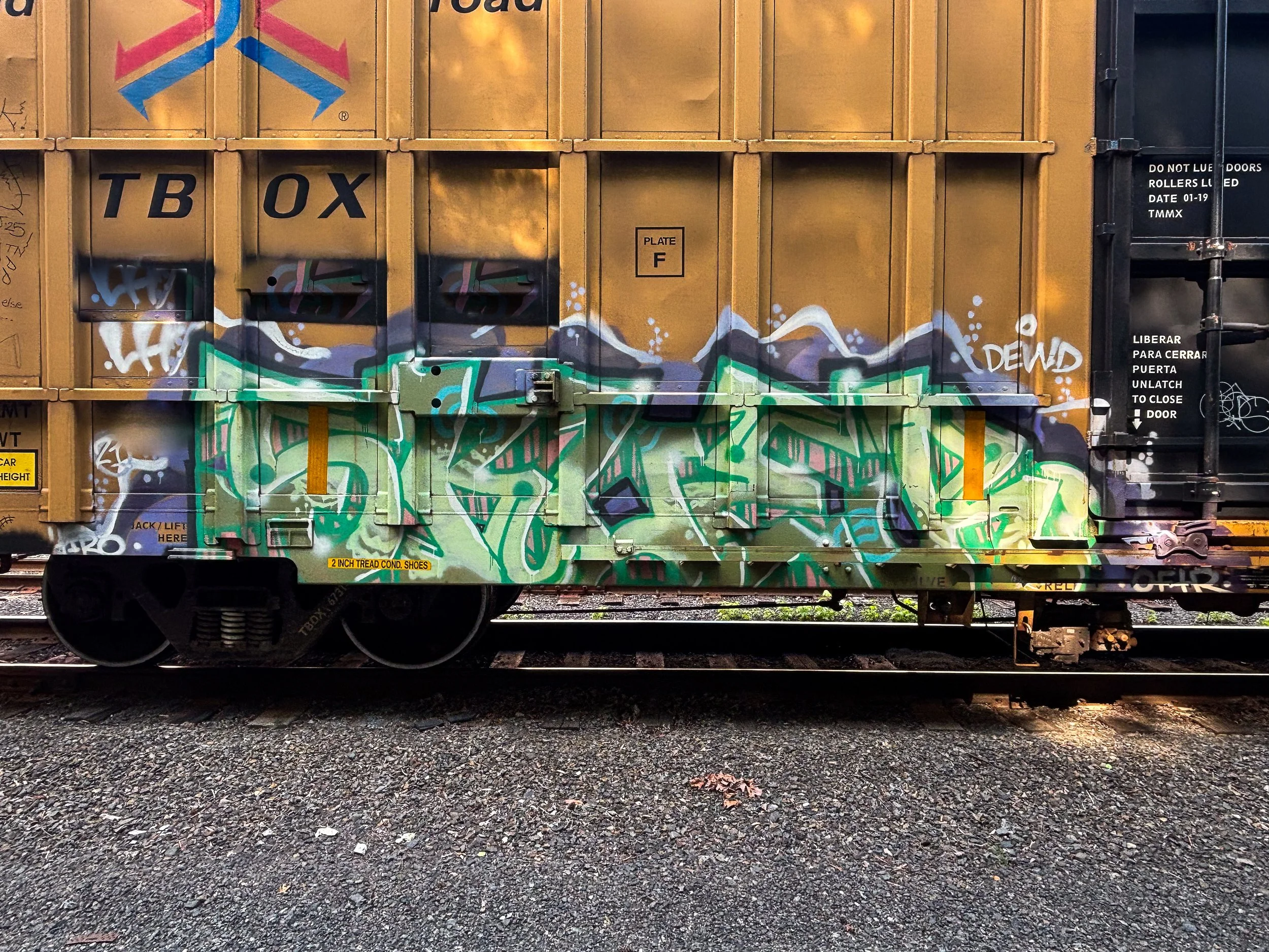 4hundredmlgraffitimagazinefreightgraffitigraffitiblog-55.jpg