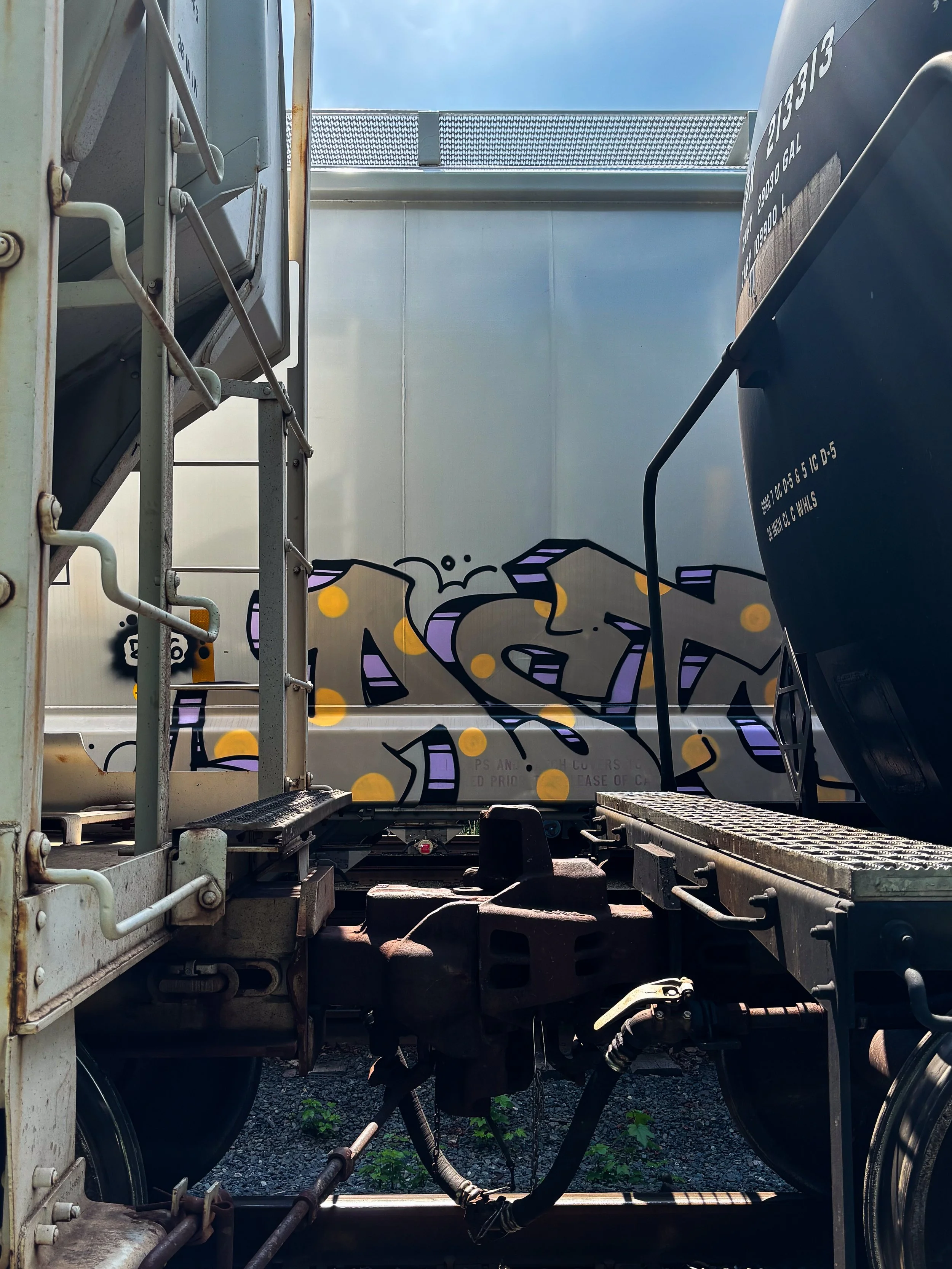4hundredmlgraffitimagazinefreightgraffitigraffitiblog-52.jpg