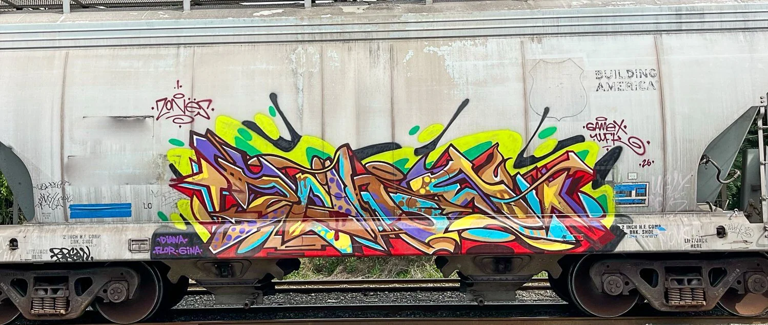 4hundredmlgraffitimagazinefreightgraffitigraffitiblog-02.jpg