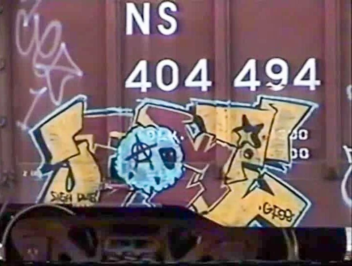 4hundredmlgraffitimagazinefreightgraffitigraffitiblog-43.jpg