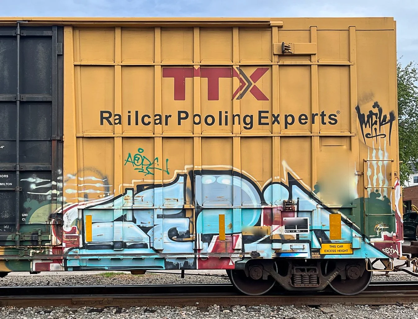 4hundredmlgraffitimagazinefreightgraffitigraffitiblog-06.jpg