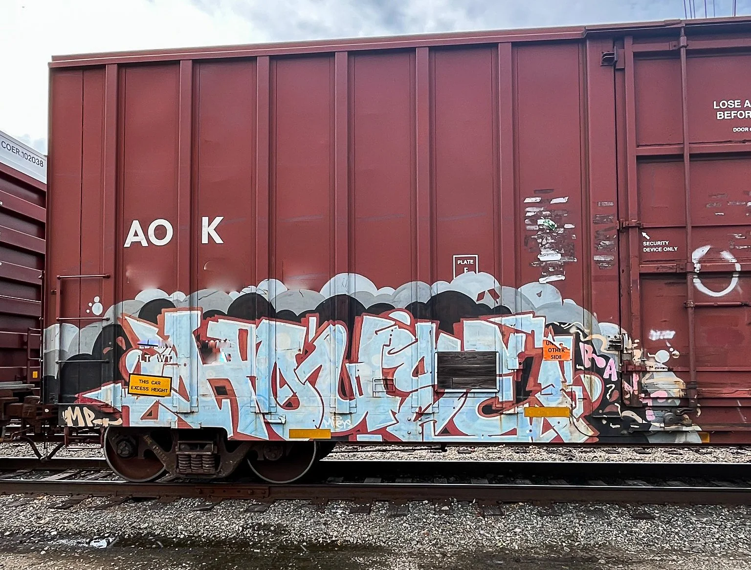 4hundredmlgraffitimagazinefreightgraffitigraffitiblog-09.jpg