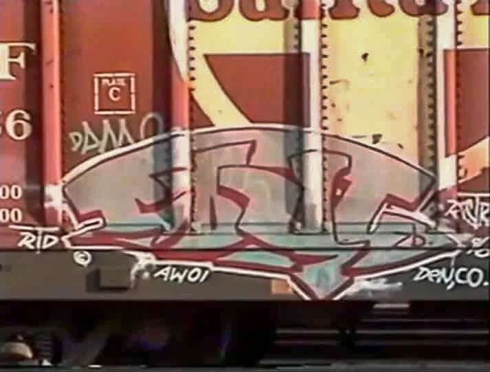 4hundredmlgraffitimagazinefreightgraffitigraffitiblog-39.jpg
