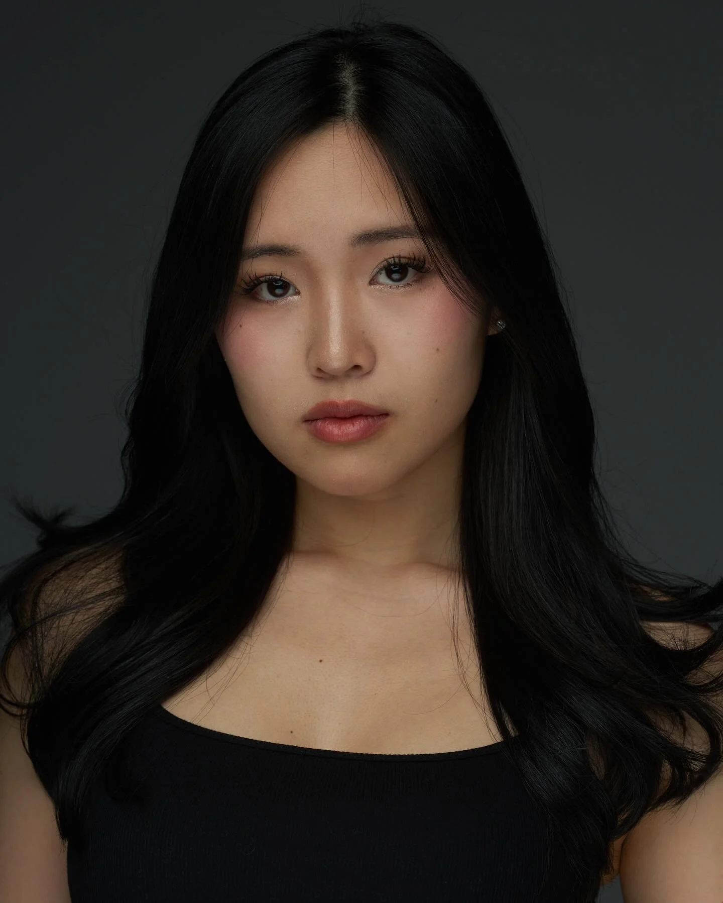 👩🏻 ✨

Headshots by @david.genik from March 2024