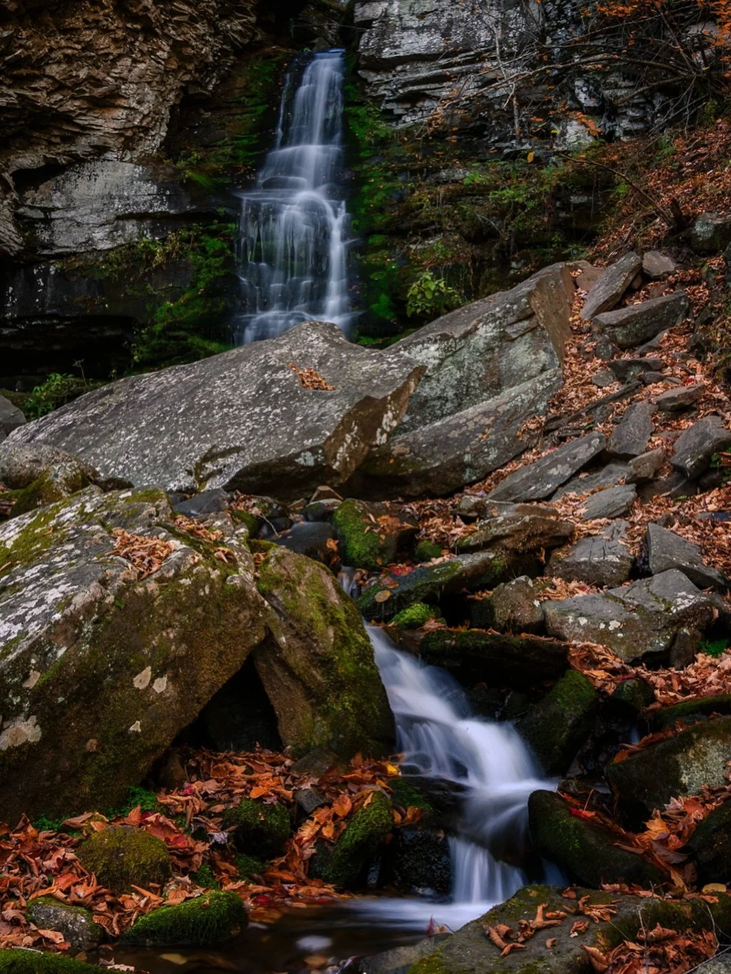 Peak season might be over in the Catskills but a photo stop at Buttermilk Falls on a blue sky sunny day is always a pleasure 
.
If you like my work Prints and metals are available please message me or better still visit my Gallery in Pawling, ny in p