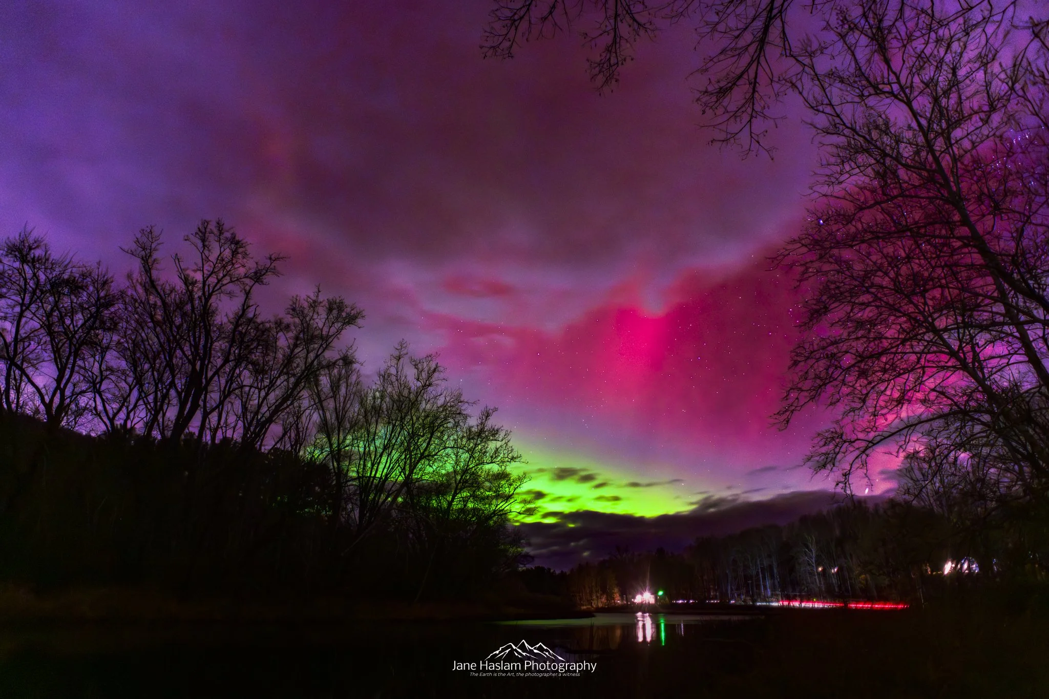 Aurora, Housatonic Valley: The northern lights are strong  looking north towards Kent up the Housatonic River at Bulls Bridge in Western Connecticut