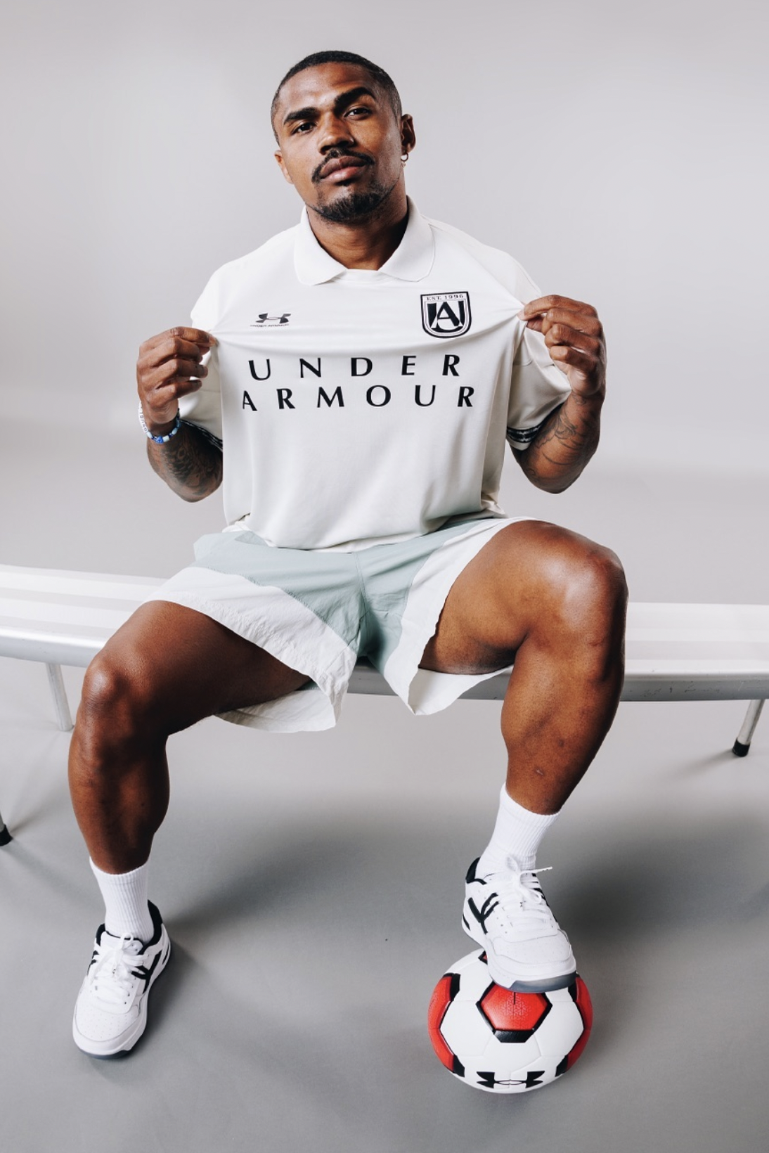 Douglas Costa Underarmour sam tolhurst 2025 003.png