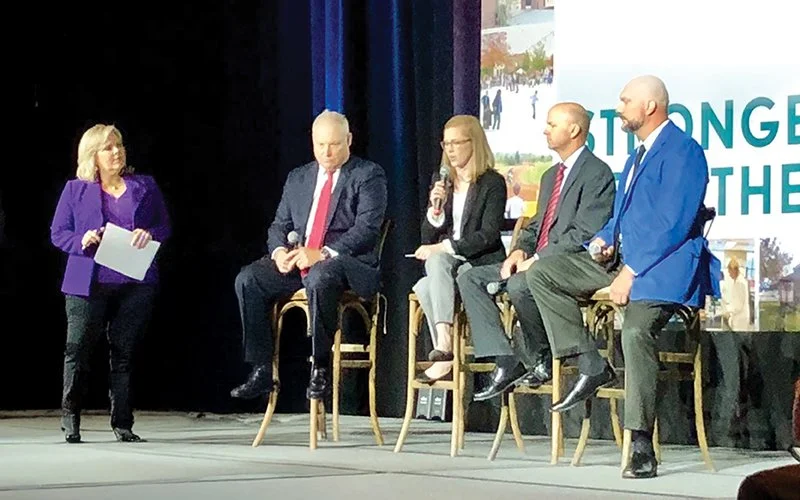 Speaking Event Land.jpg