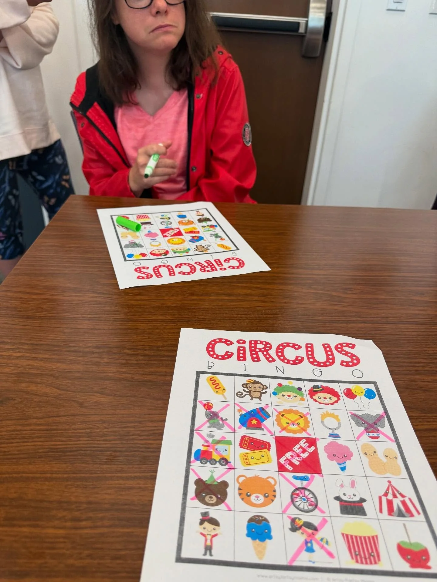 Circus Bingo and tape painting at Middleburg library for their Adapted adult monthly meetup! It was a full house and we met so many new people! 🤹‍♀️🤡🎪
