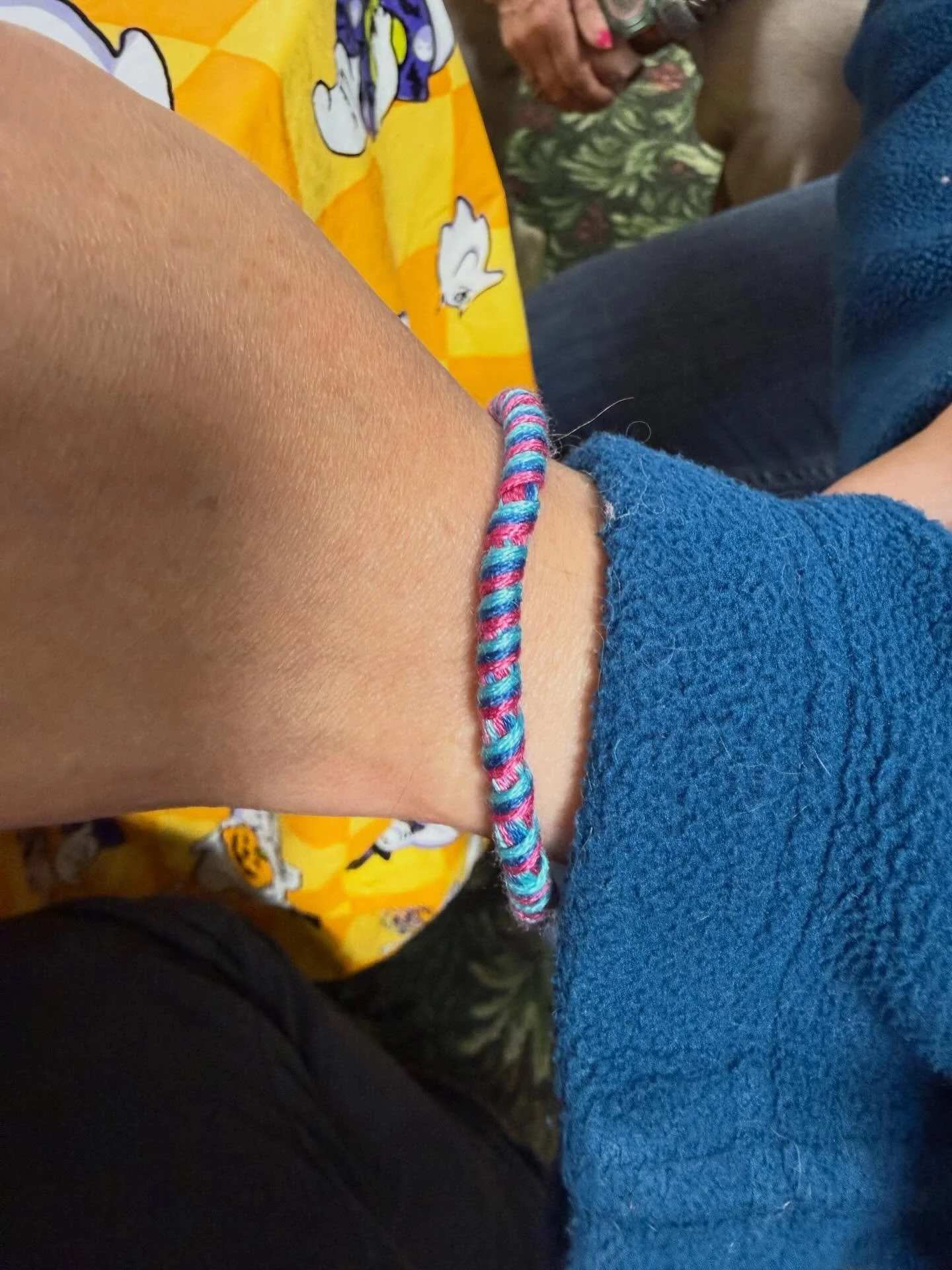 Friendship bracelet day with friends after shopping for supplies and finding some Christmas fun as well! Afterwards we have lunch and music class and played some Halloween favorites! We want candyyyyy 🍬🍭🥁