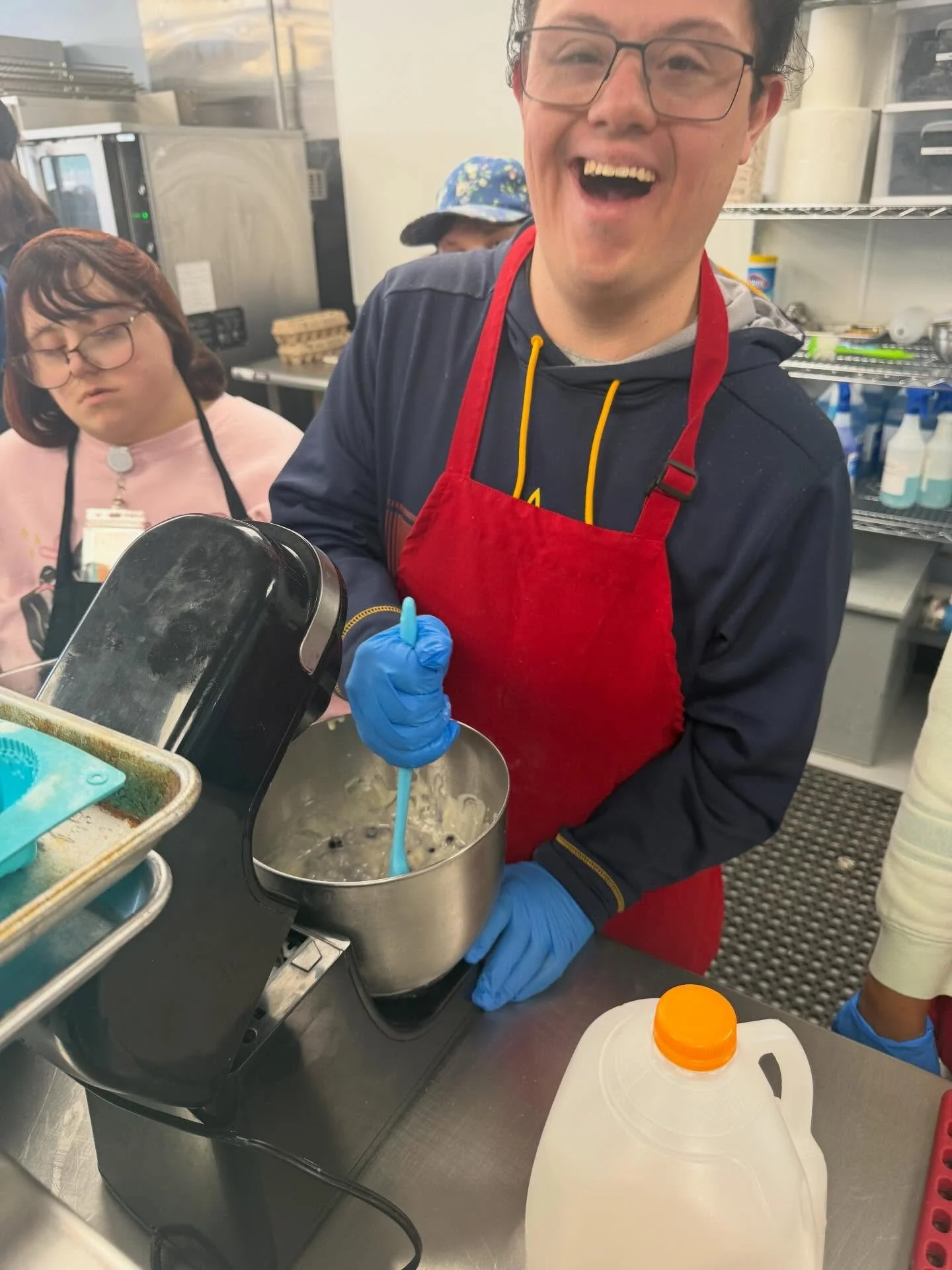 Nothing Bundt fun today with our friends and kind hosts @iam_boundless kitchen at Confection Connection! The CRU made blueberry Bundt cakes from scratch! We truly love these baking days with friends! 🫐🍰💙