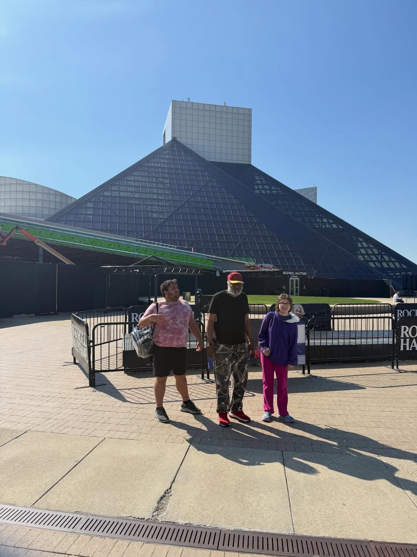 Live from Cleveland it&rsquo;s the nightCRU @ the Rock n Roll Hall of fame! @rockhall 🎶 🎸 🤘
