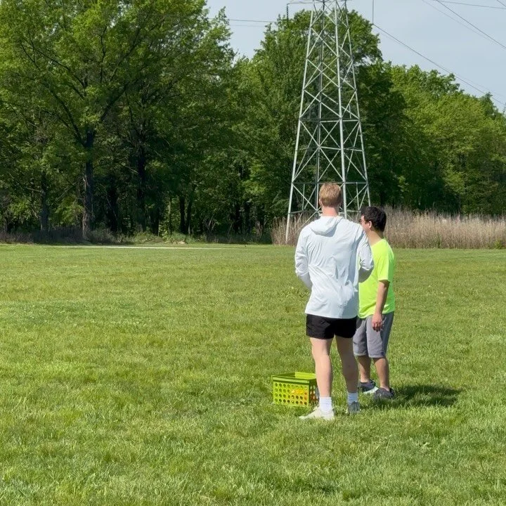 Thanks to @rec2connect for helping us work on our frisbee golf skills this week! ⛳️🥏