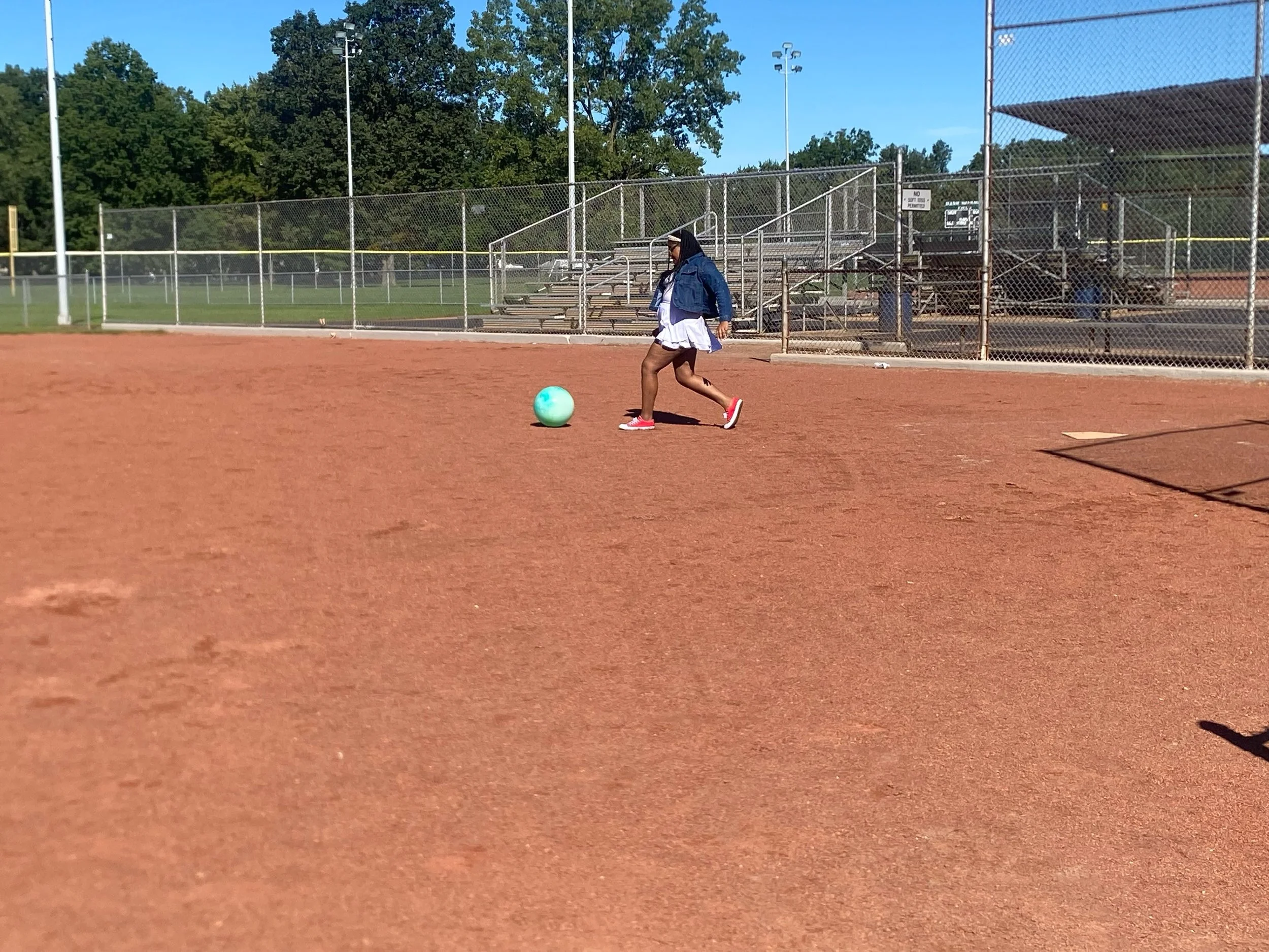 Labor Day fun with friends! Everyone wanted a fun CRU day so we kicked it off with a fun game of kickball and a picnic before some more outdoor games! We love that our CRU wants to engage everyday! 💛☄️😊