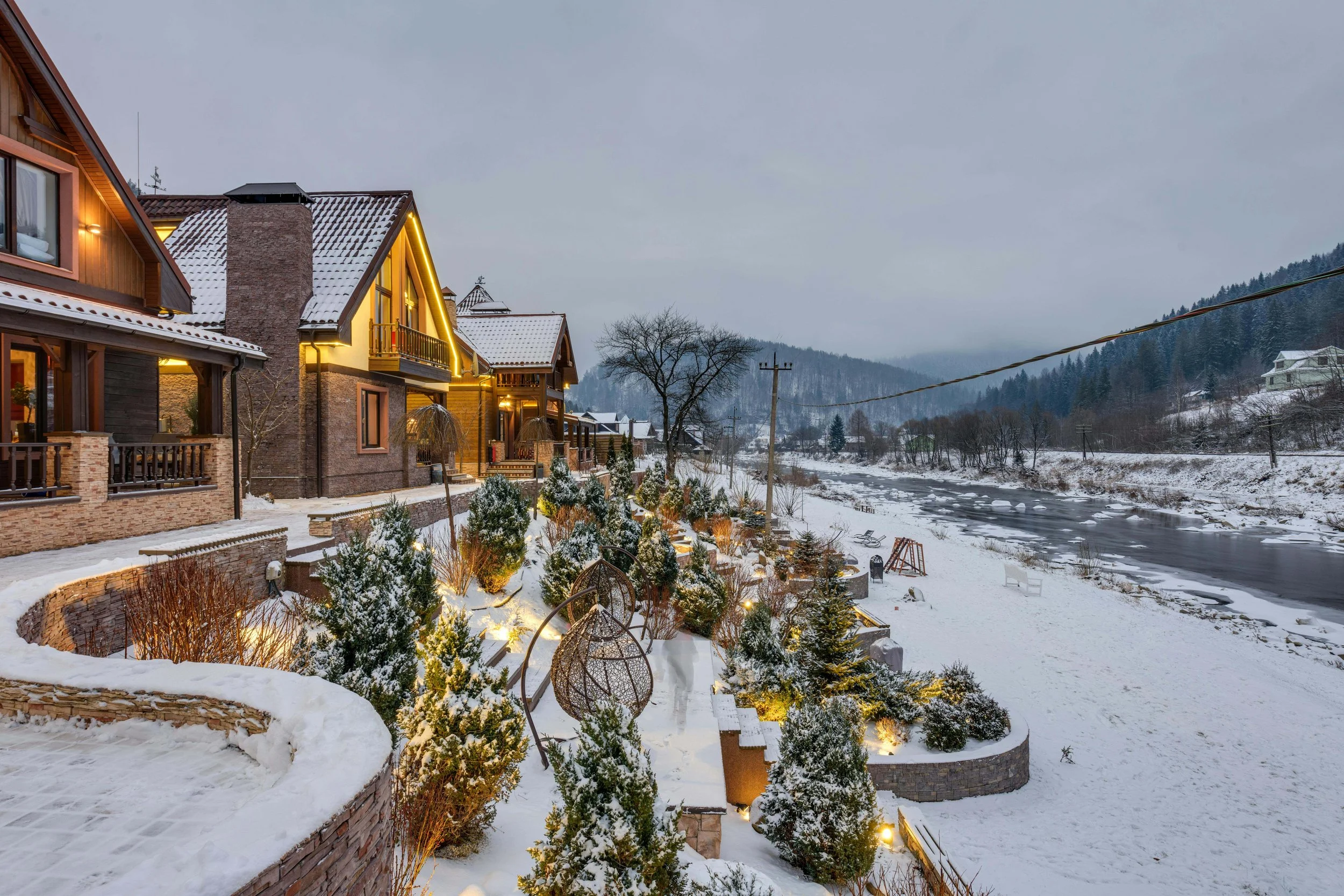 houses-snow.jpg