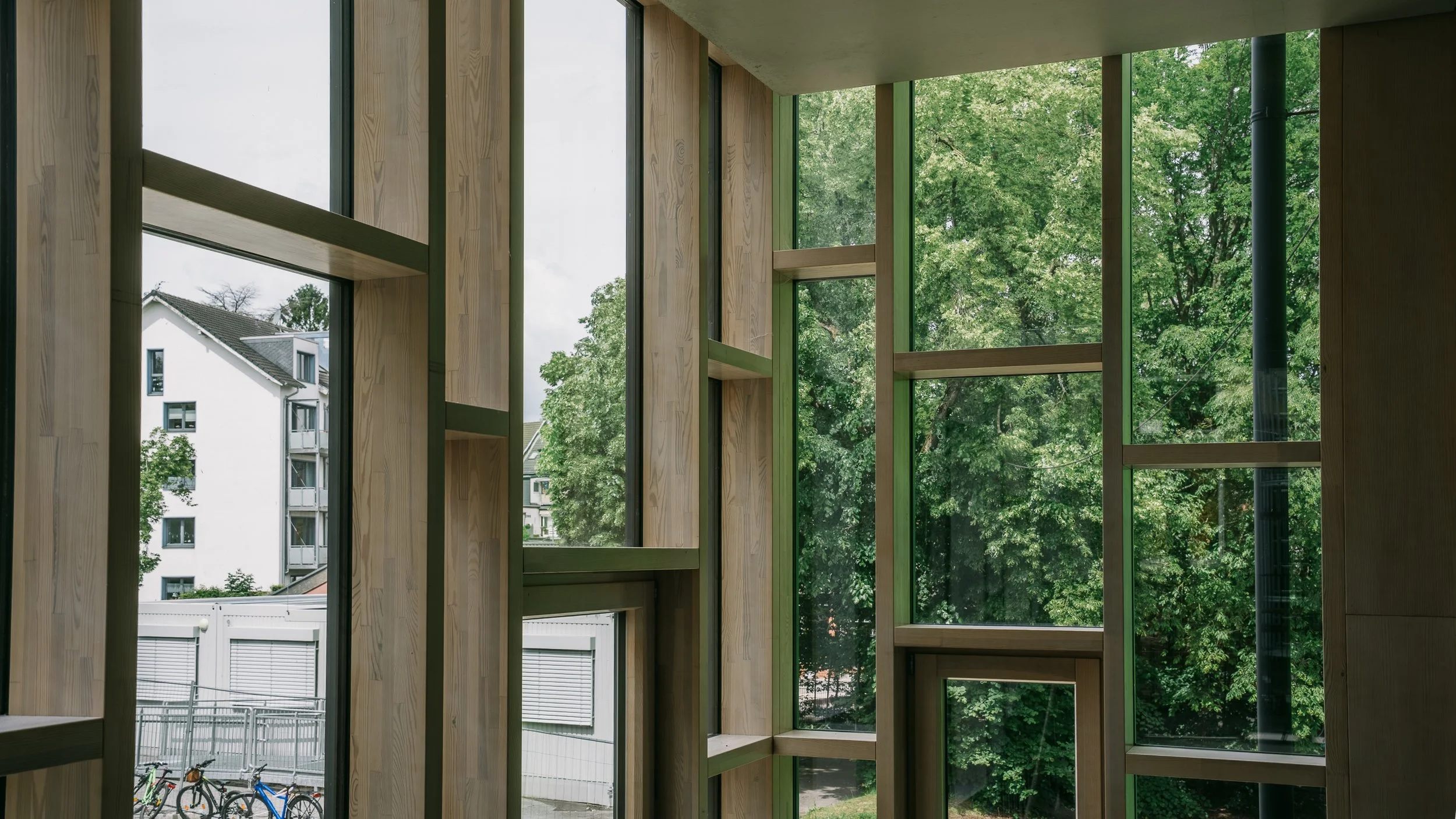 HOLZBAUBECKER_FENSTERBAU_GLASFASSADEN_3.jpg