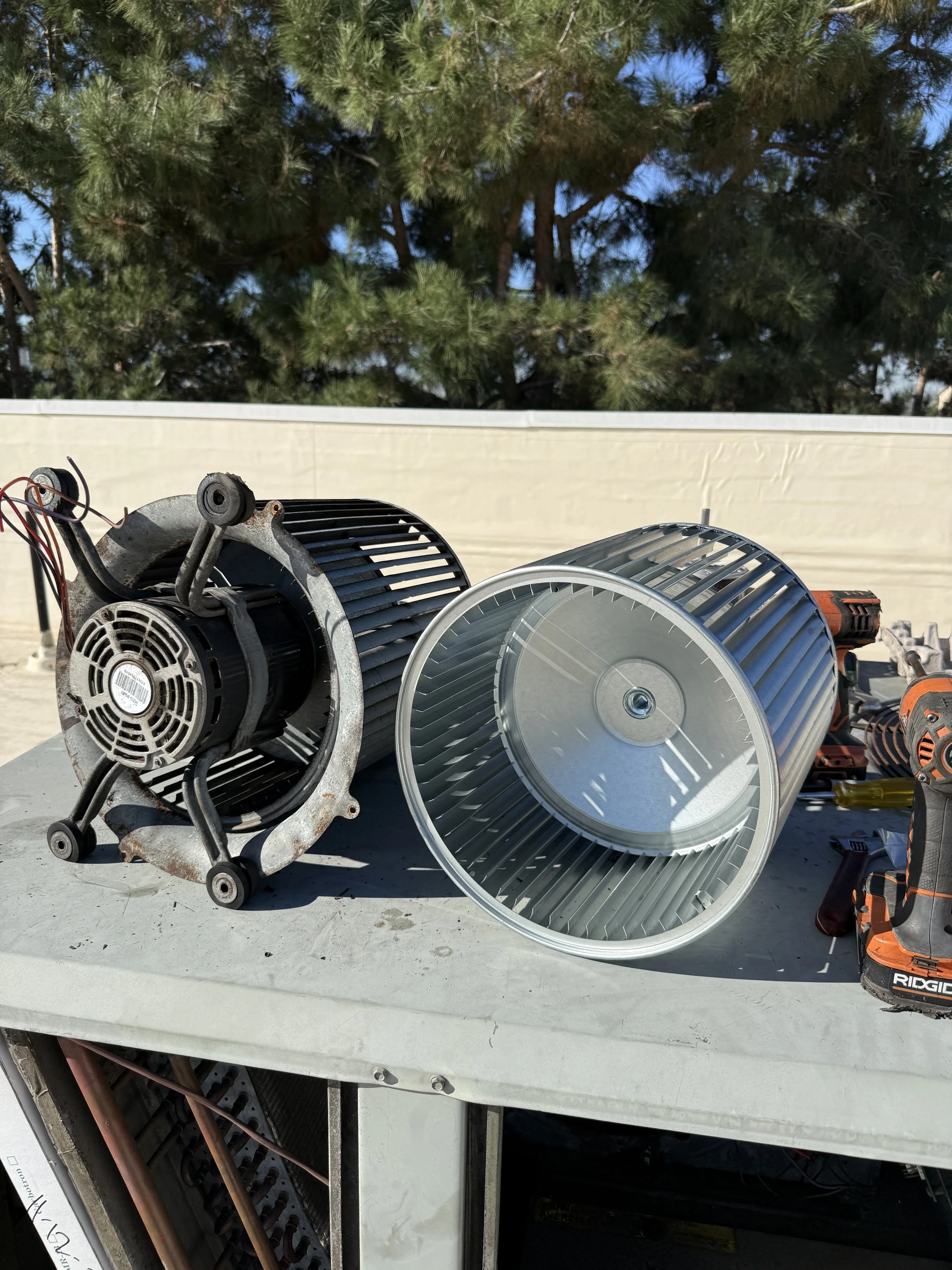 Rooftop package unit blower wheel replacement