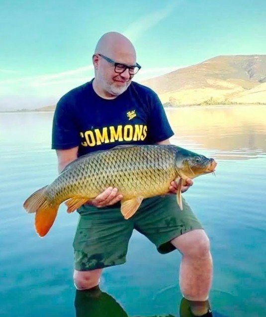 COMMONS T-shirt