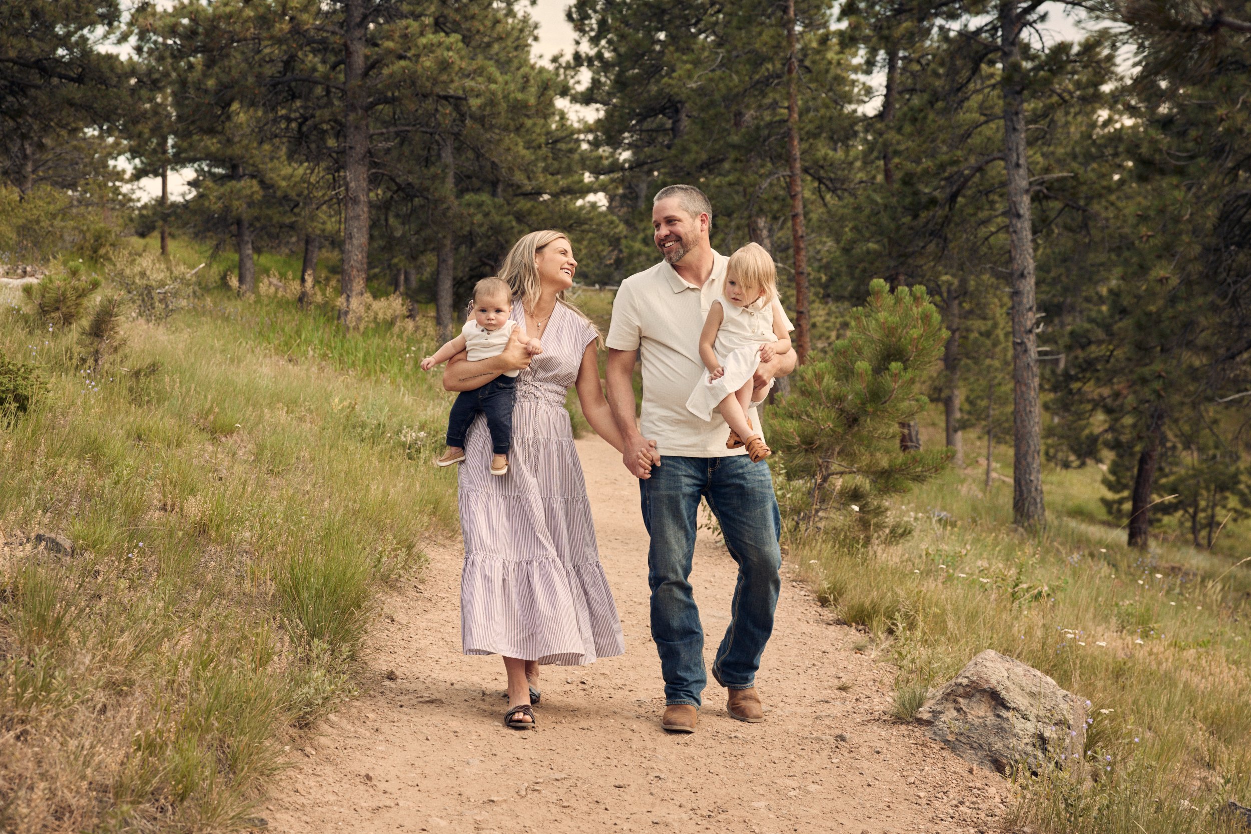 family-photography-at-lookout-mountain-golden-colorado.jpg