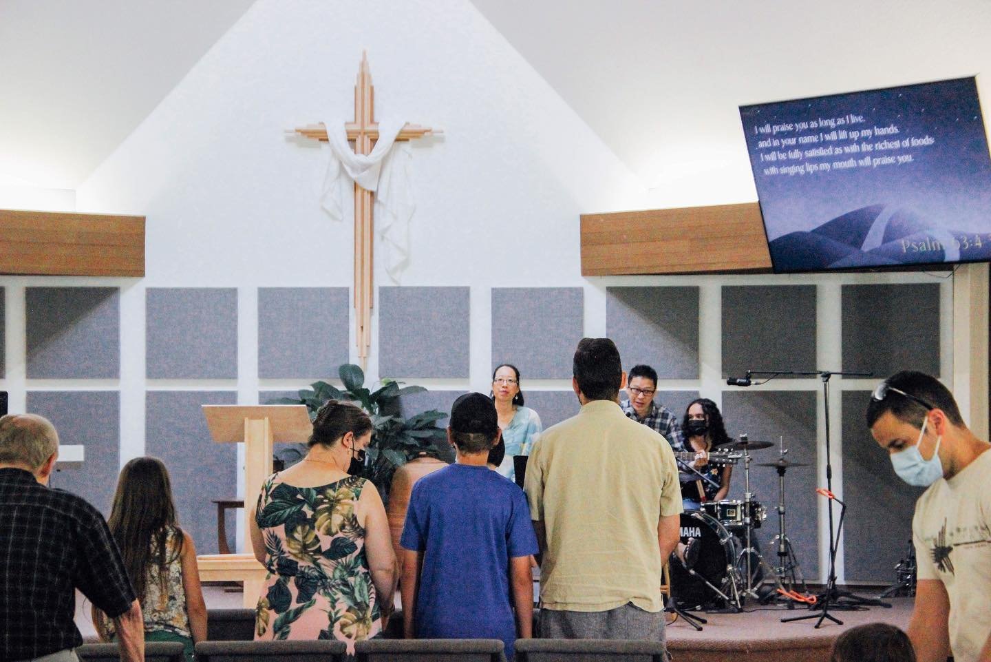 WorshipTeam2.jpg