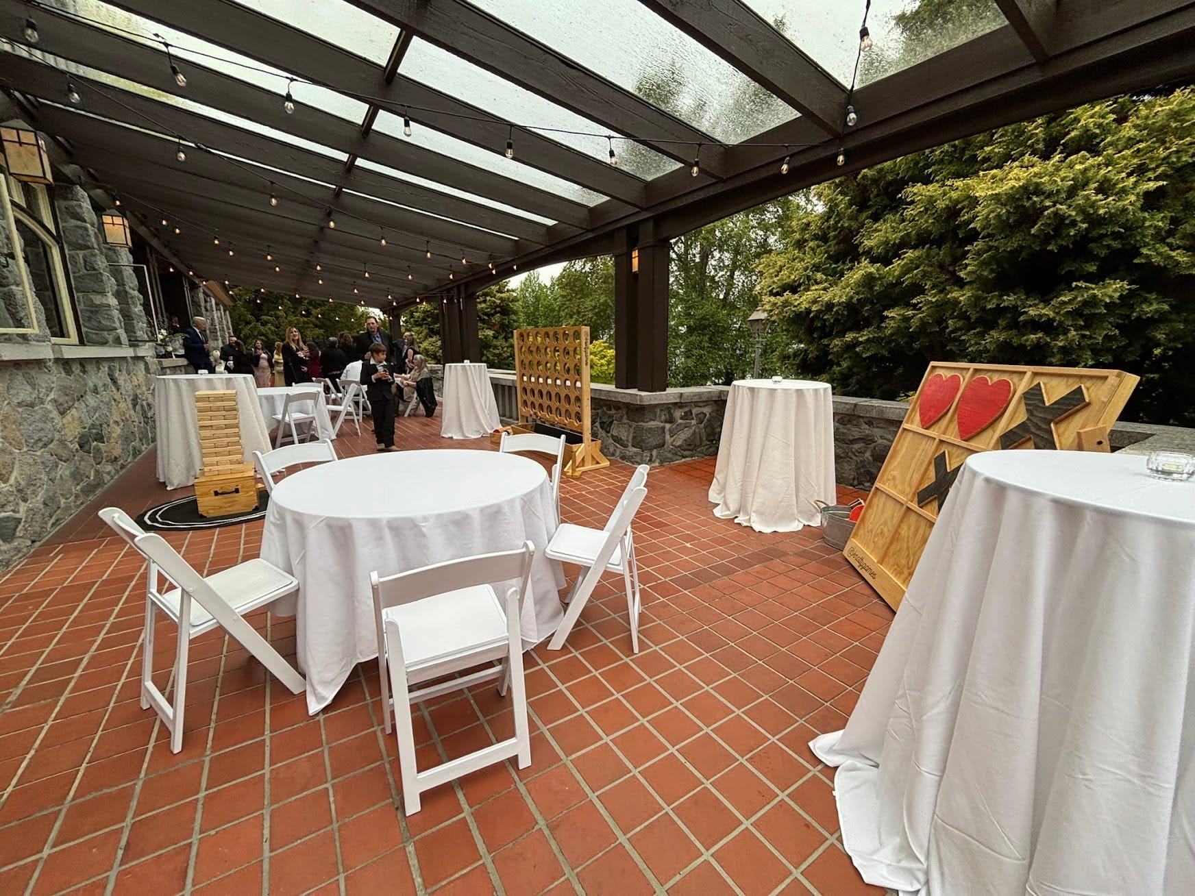 How to Plan an Indoor Game Zone for a Large Event