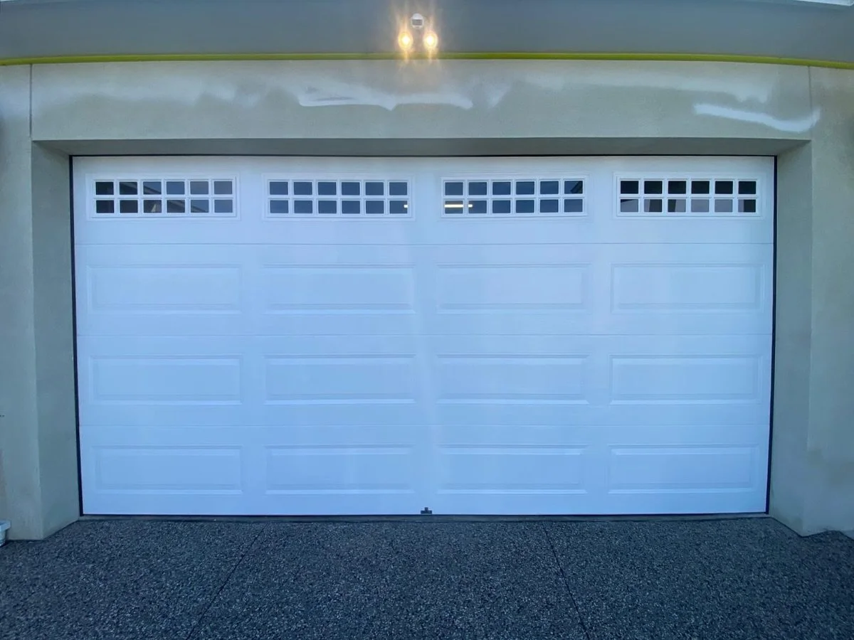 🪟 WINDOWS 🪟

Brighten up your garage with a stylish window upgrade! Last week, we installed this Georgian sectional door on a newly built house in Doreen.

While I don't install windows often, I always appreciate how they open up a space&mdash;lett