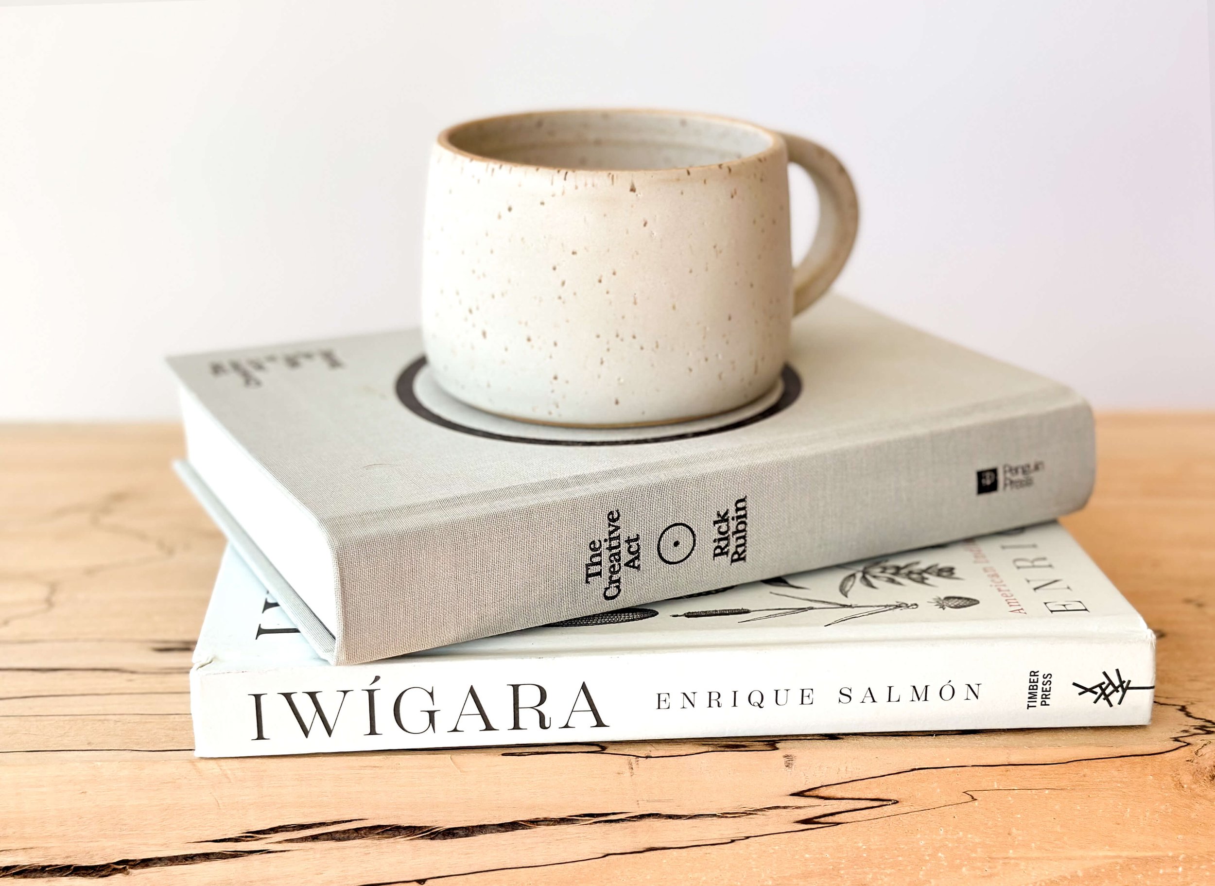 alabaster-speckled-mug-table.jpg